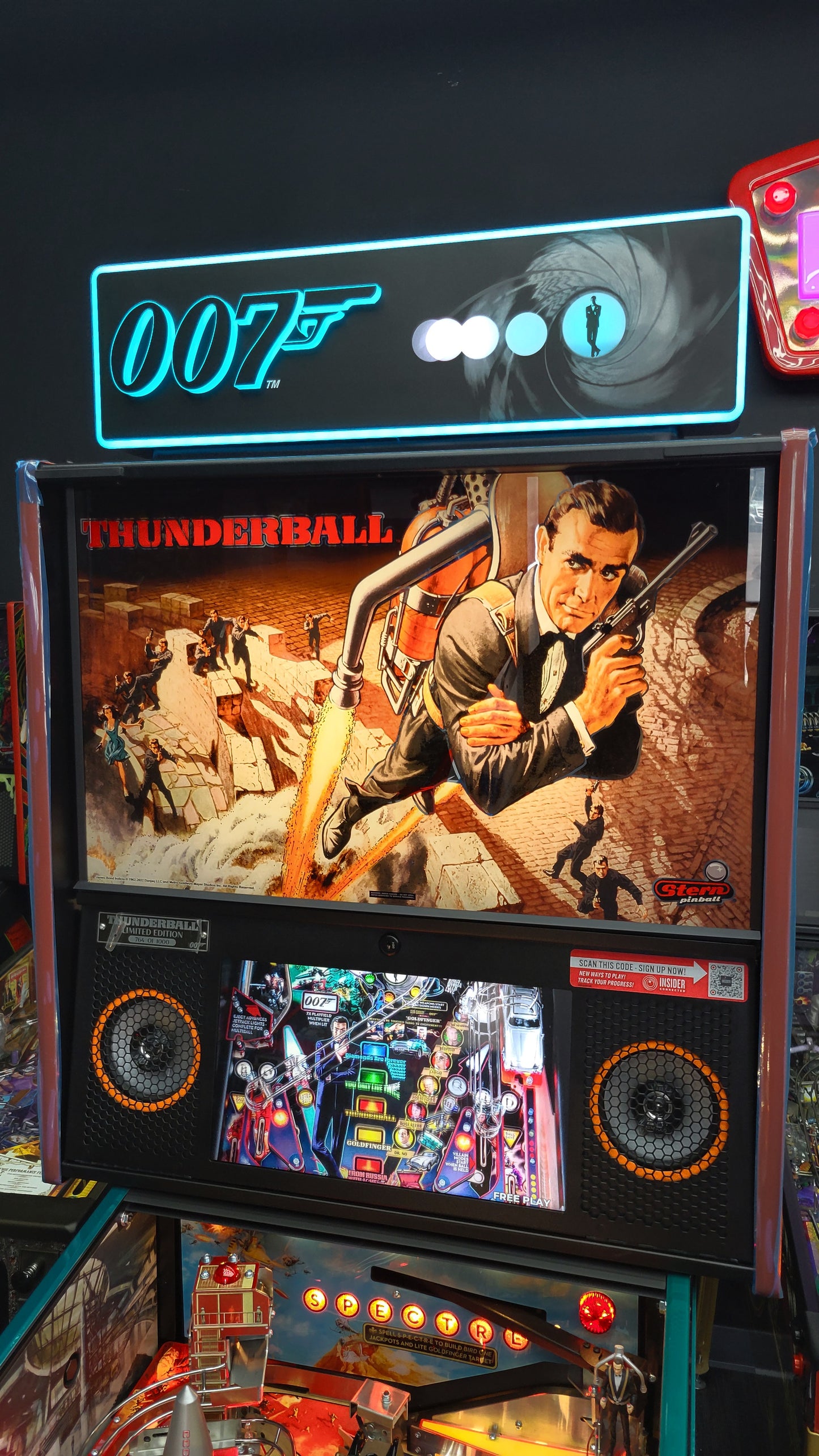 James Bond 007 LE Loaded With Topper