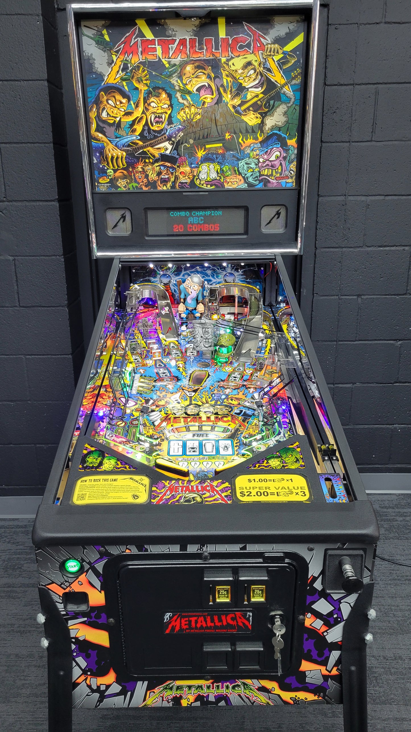 Stern Metallica Premium HUO Pinball