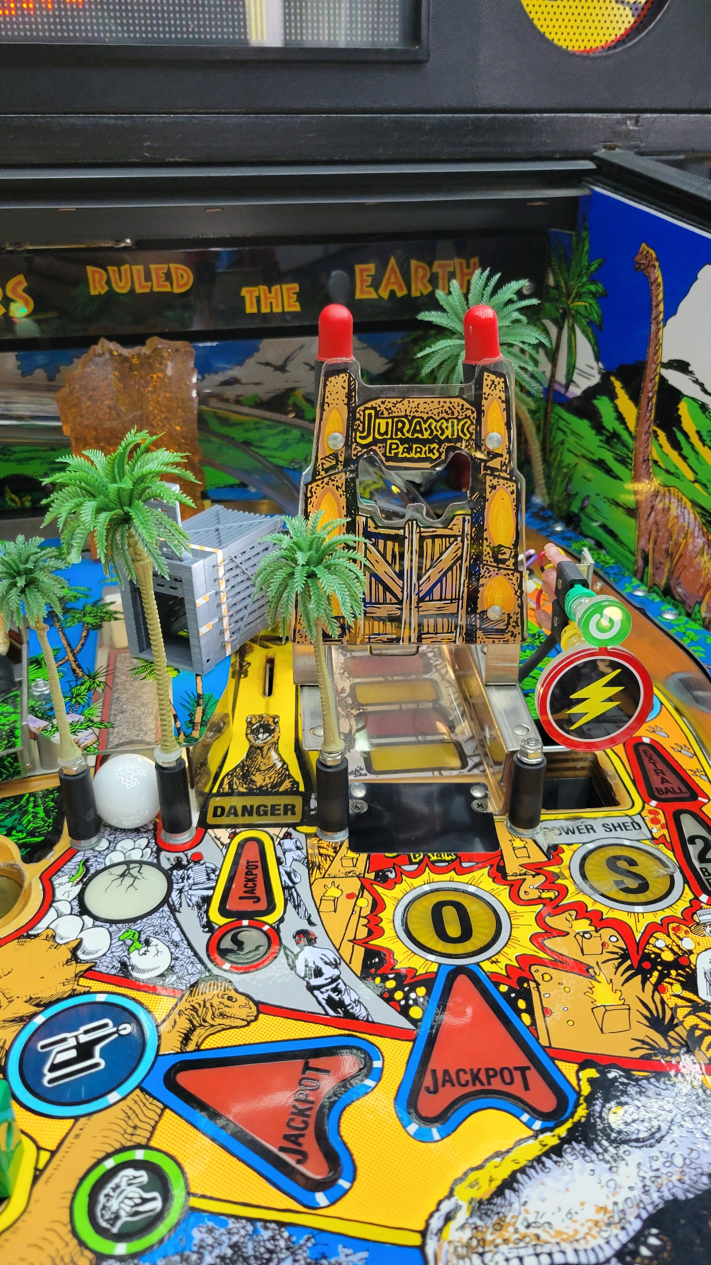 Jurassic Park Pinball by Data East