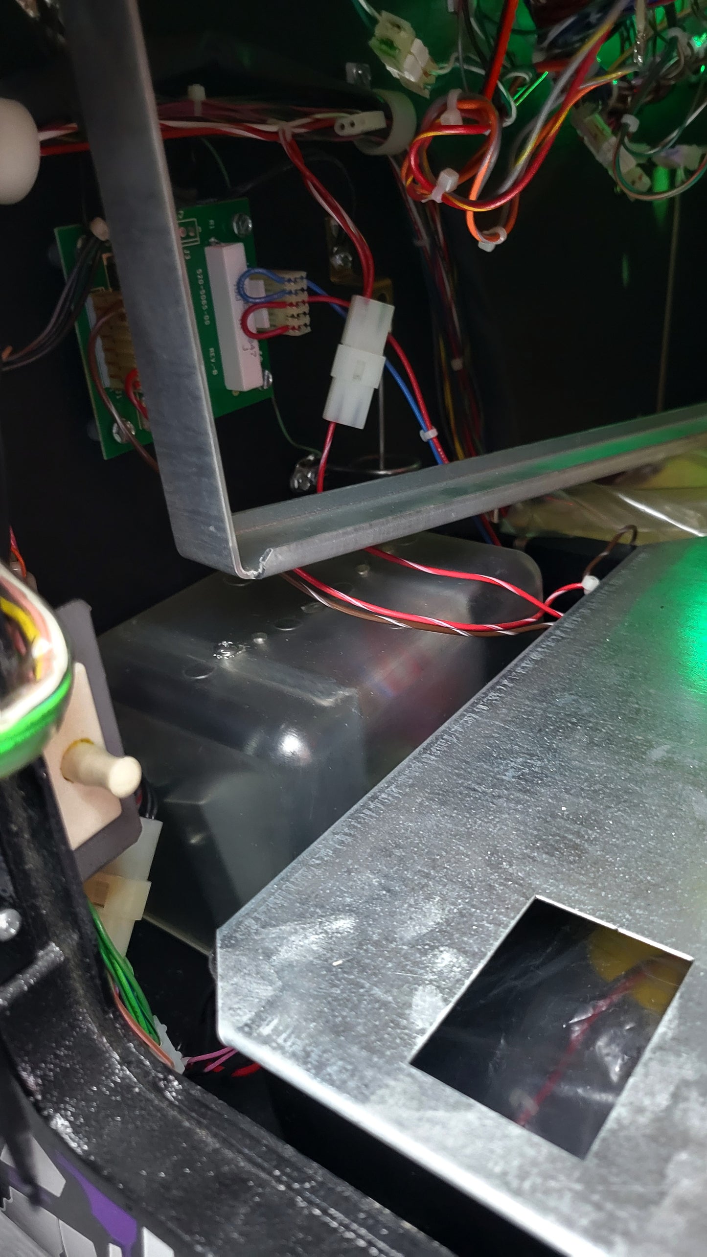 Stern Metallica Premium HUO Pinball