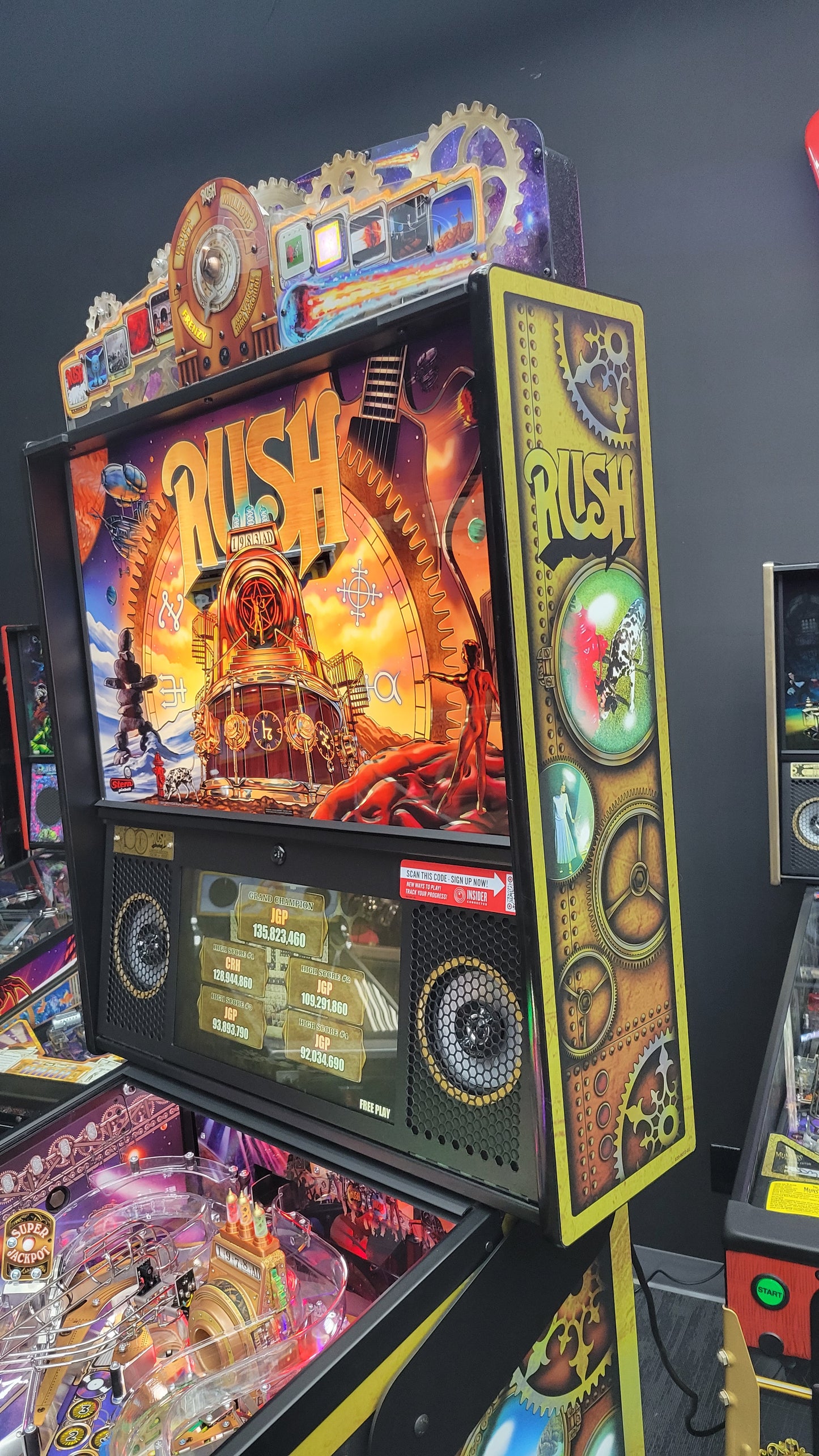 Rush LE Pinball with Stern Official Topper HUO