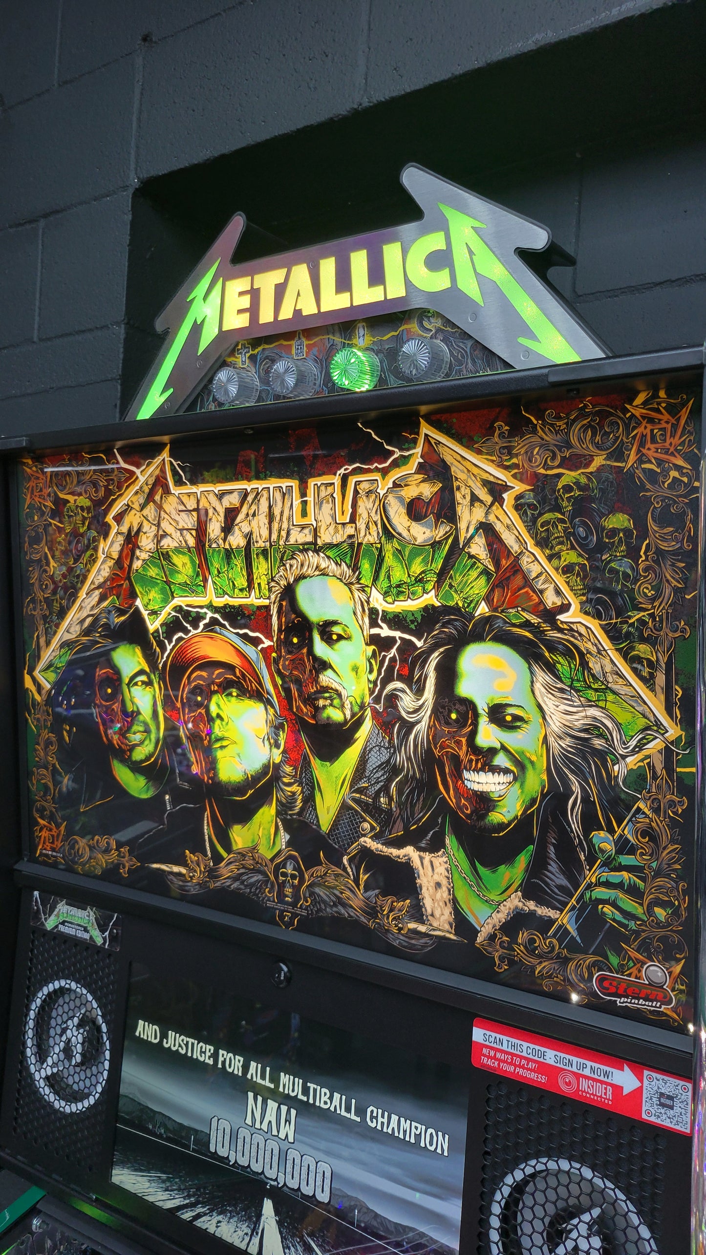 Stern Metallica Remastered Premium HUO Pinball