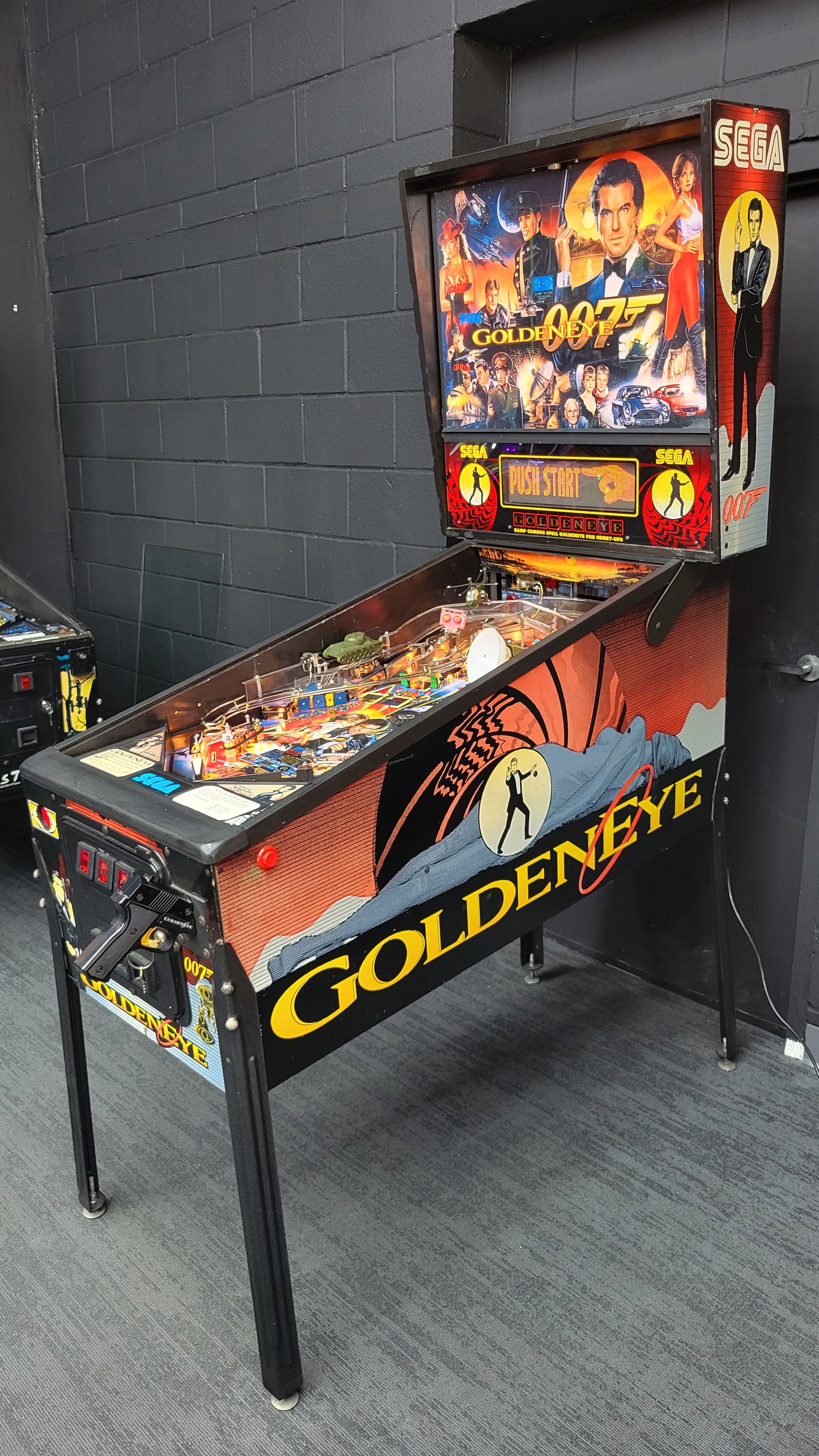 Sega Goldeneye 007 Pinball