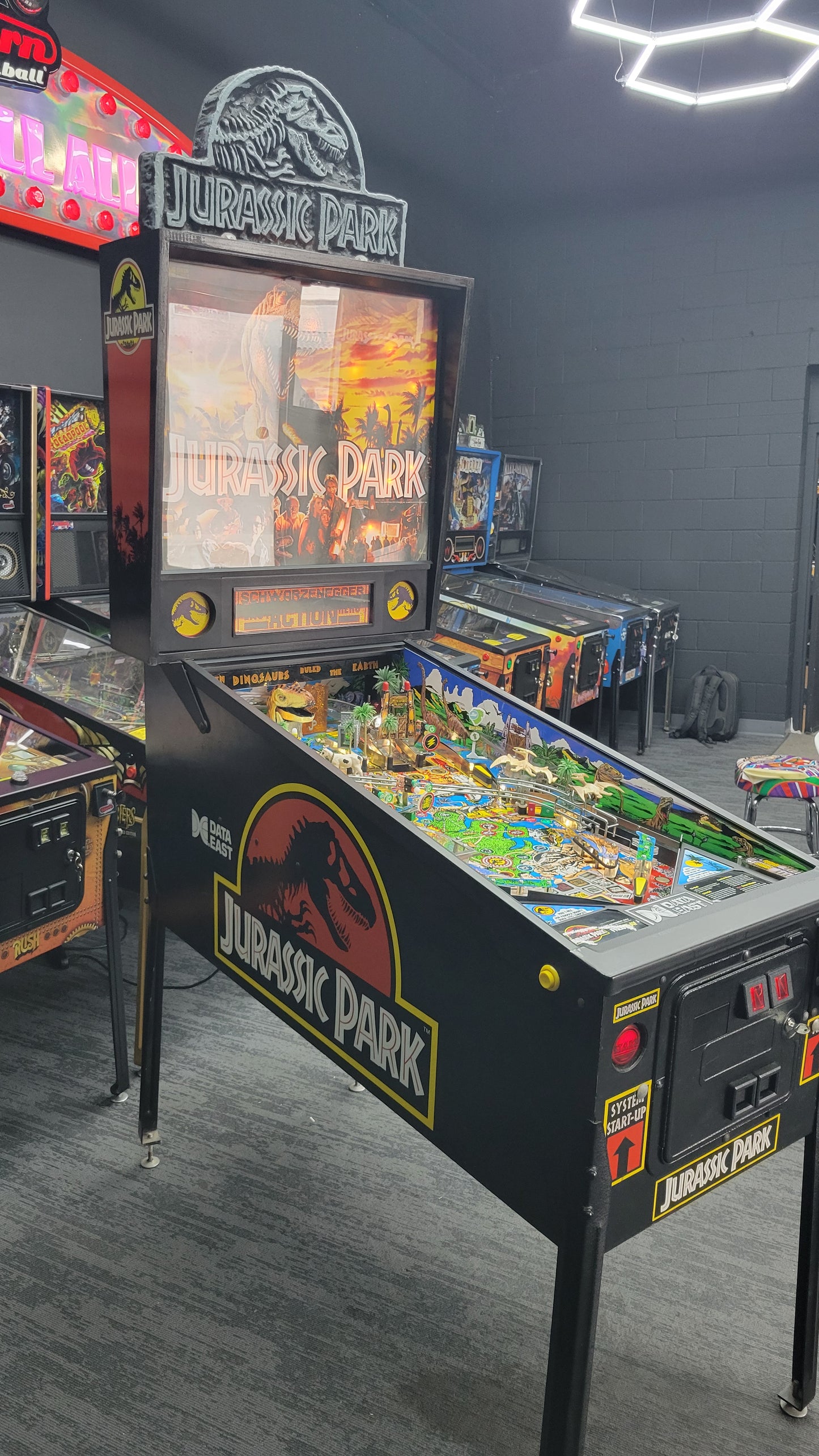 Jurassic Park Pinball by Data East