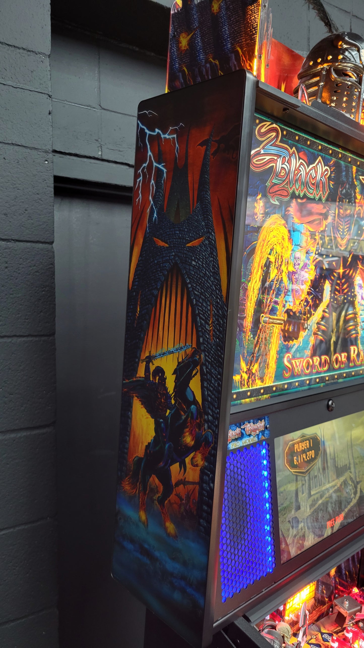 Stern Black Knight Pro Pinball