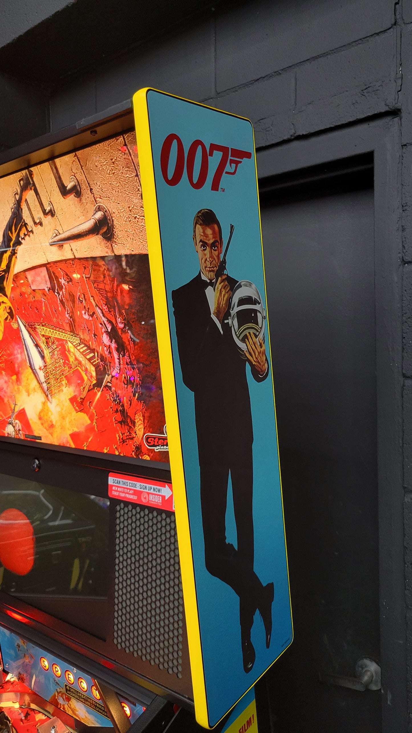 James Bond 007 Premium HUO