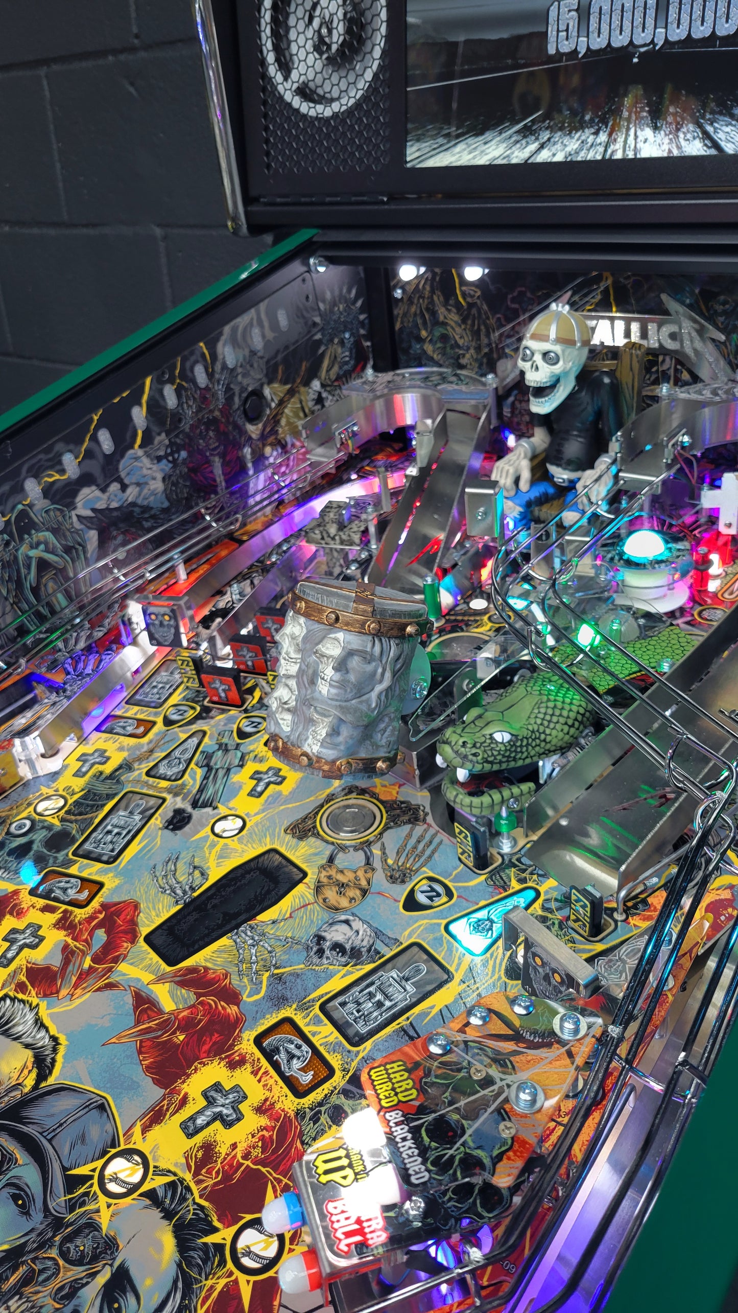 Stern Metallica Remastered Premium HUO Pinball