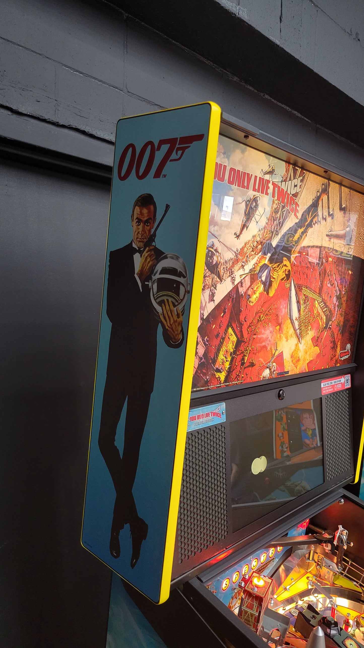 James Bond 007 Premium HUO