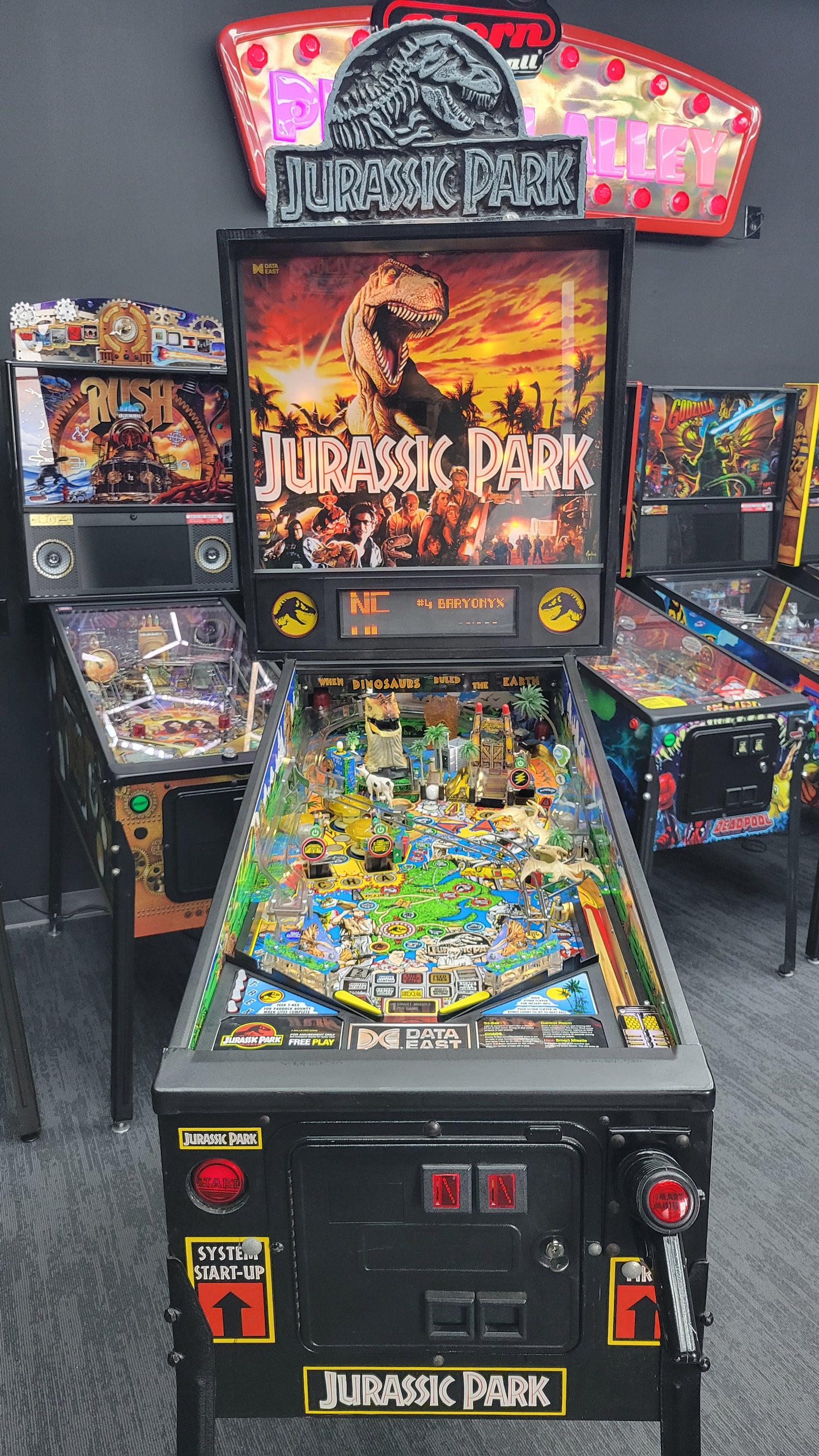 Jurassic Park Pinball by Data East