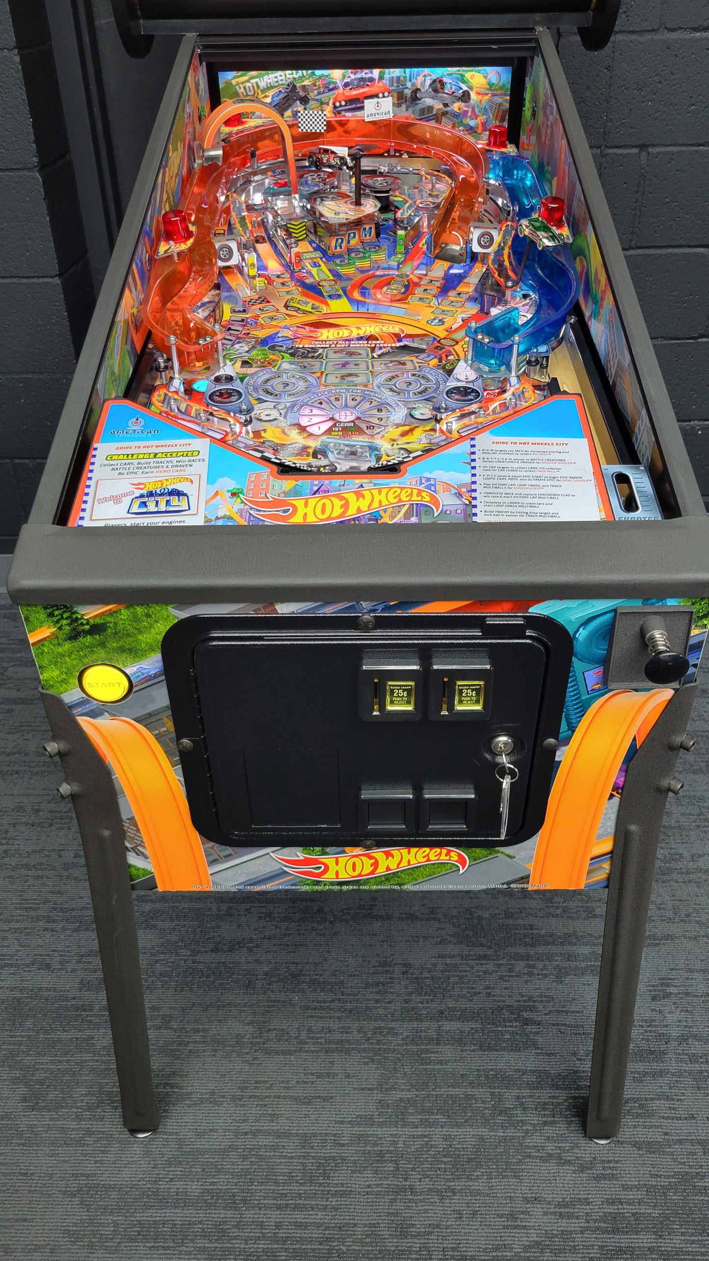 Hot Wheels Deluxe Pinball by American Pinball