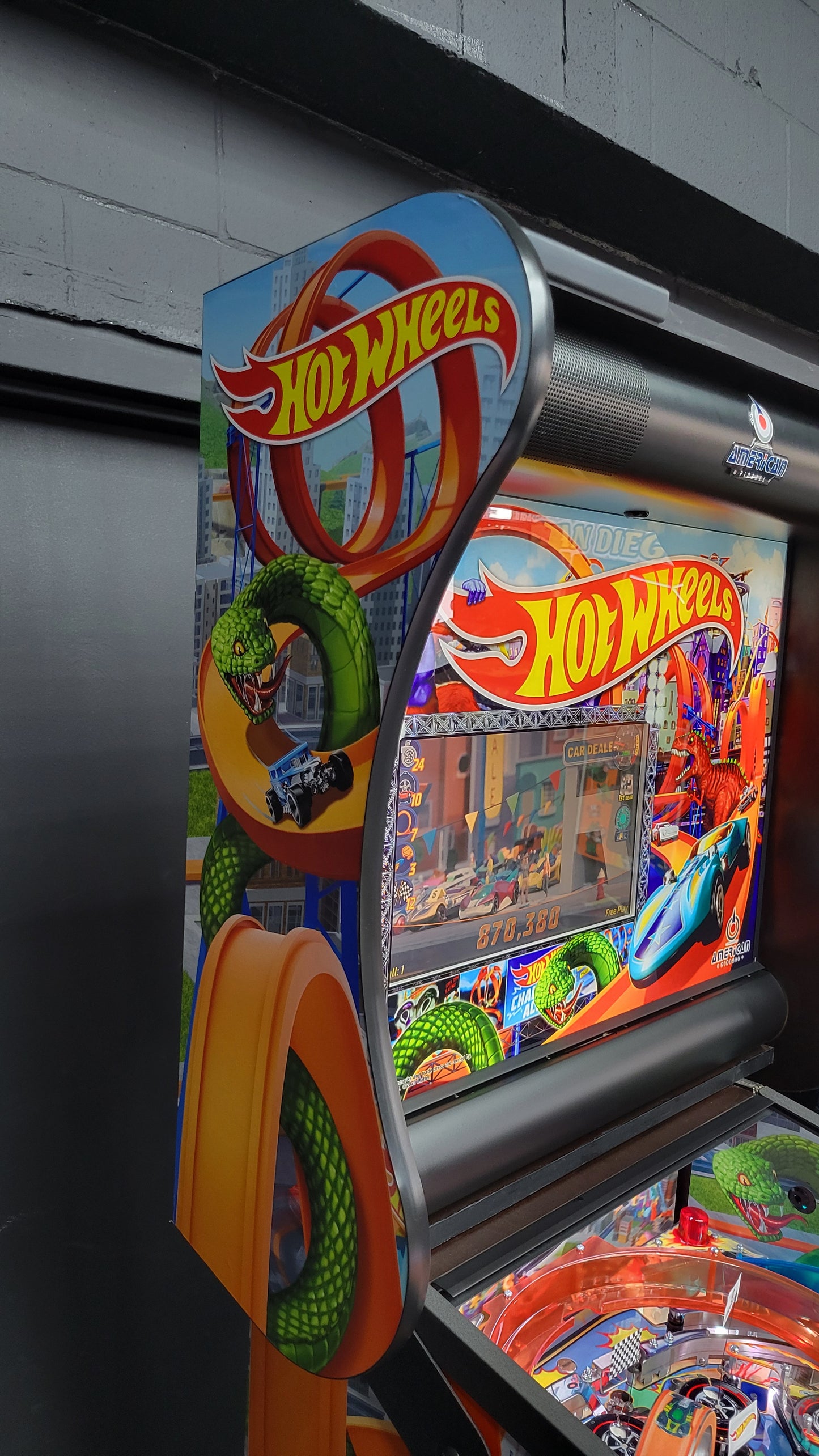 Hot Wheels Deluxe Pinball by American Pinball