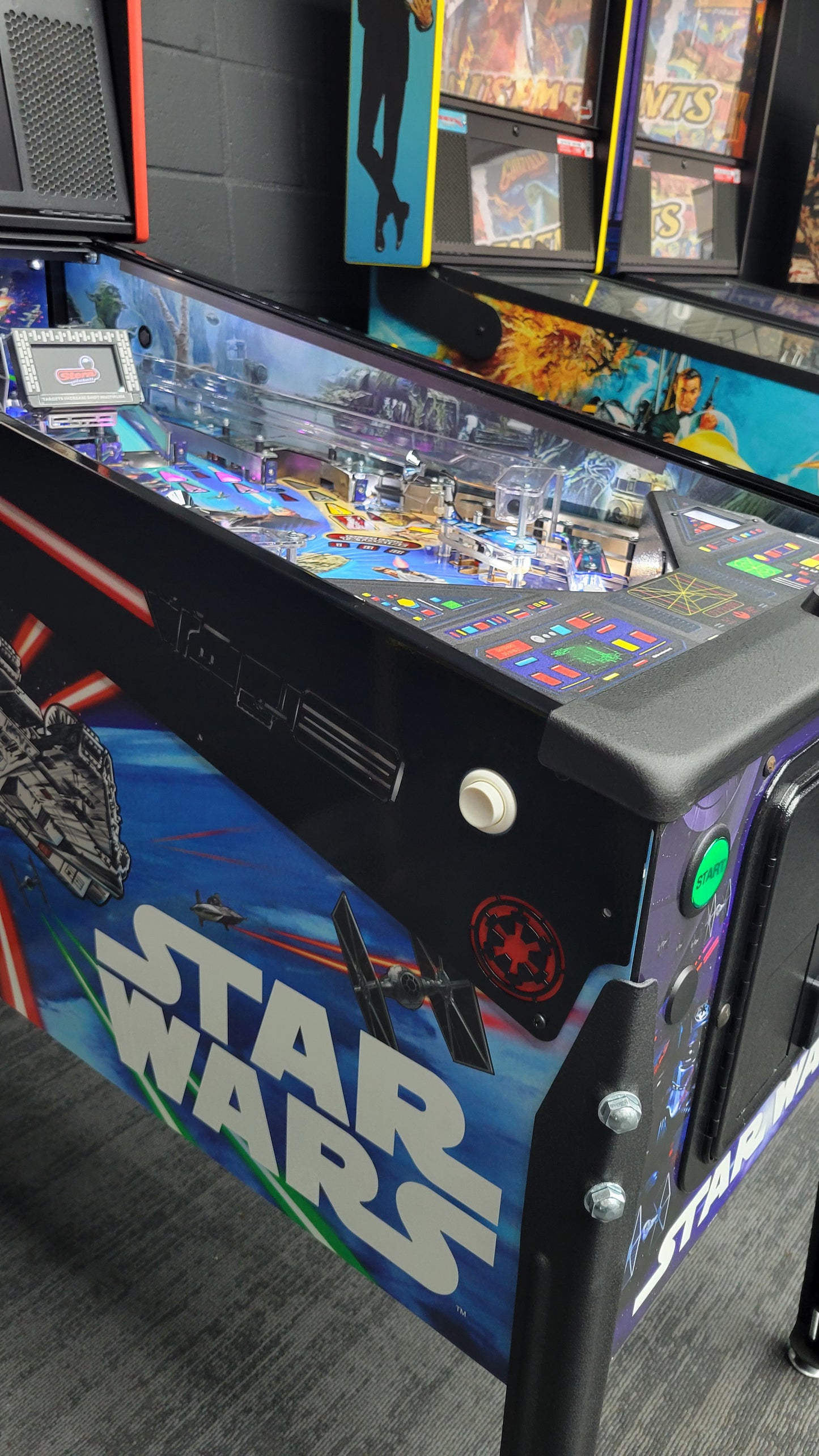 Stern Star Wars Pro HUO Pinball