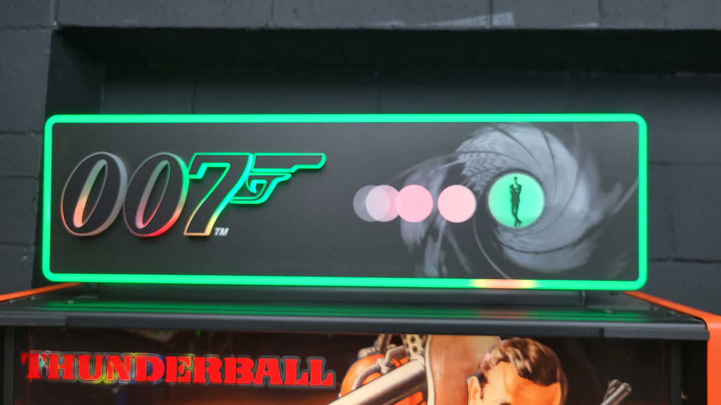 Stern James Bond 007 LE With Topper