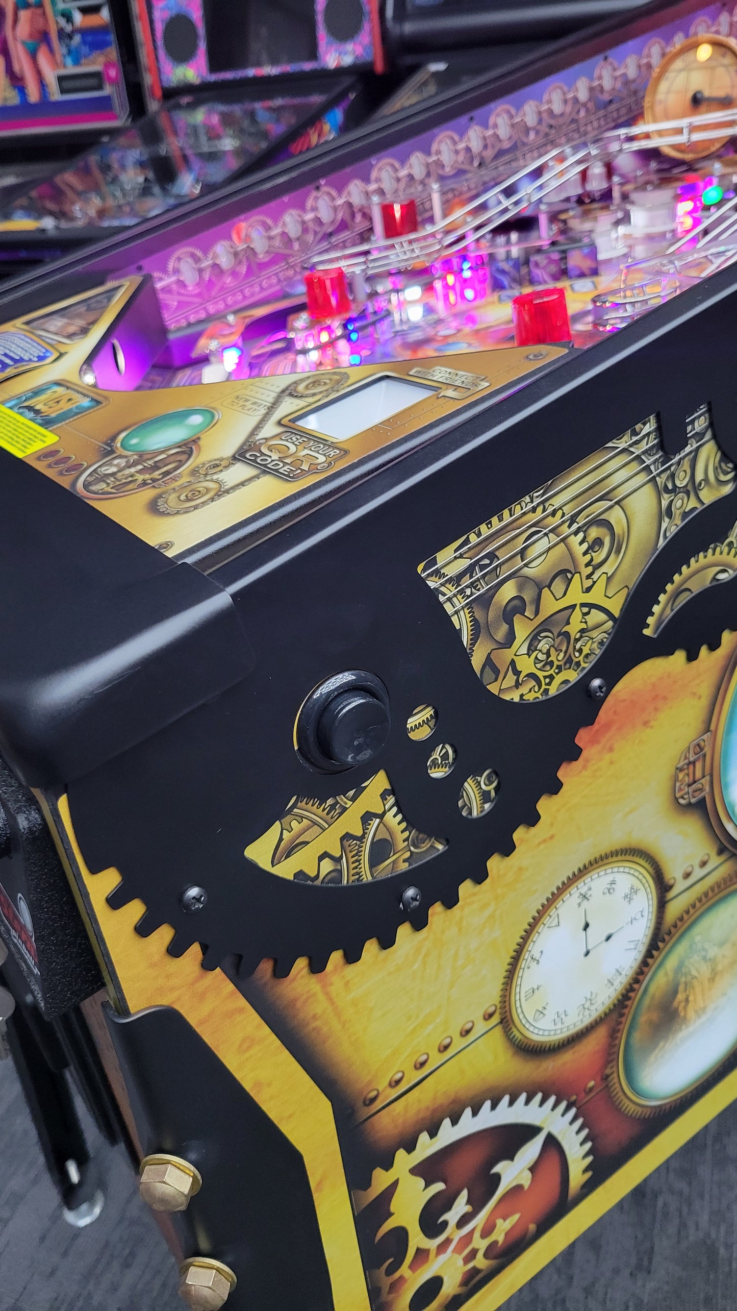 Rush LE Pinball with Stern Official Topper HUO