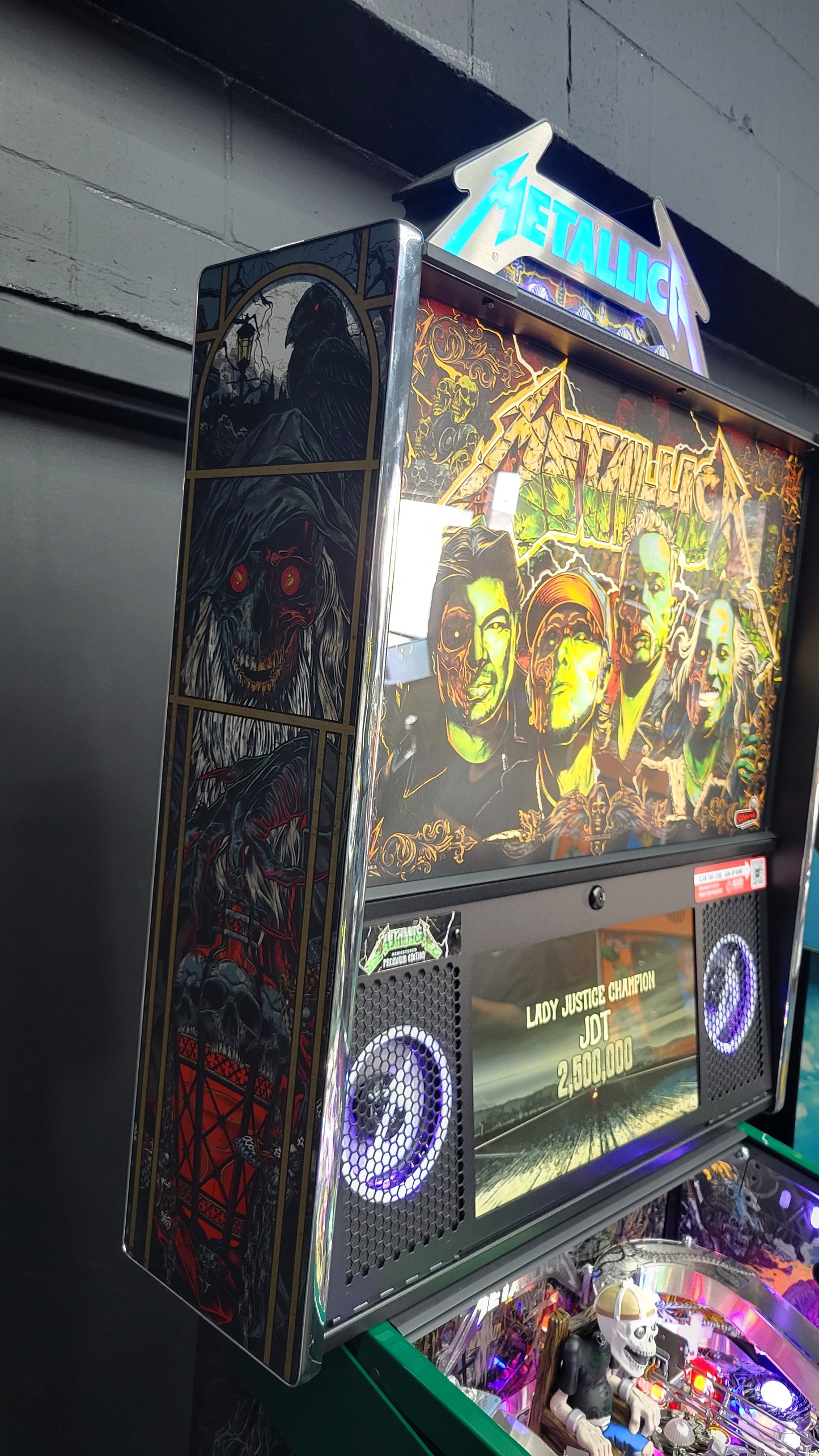 Stern Metallica Remastered Premium HUO Pinball
