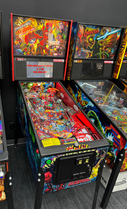 Deadpool Premium pinball by Stern