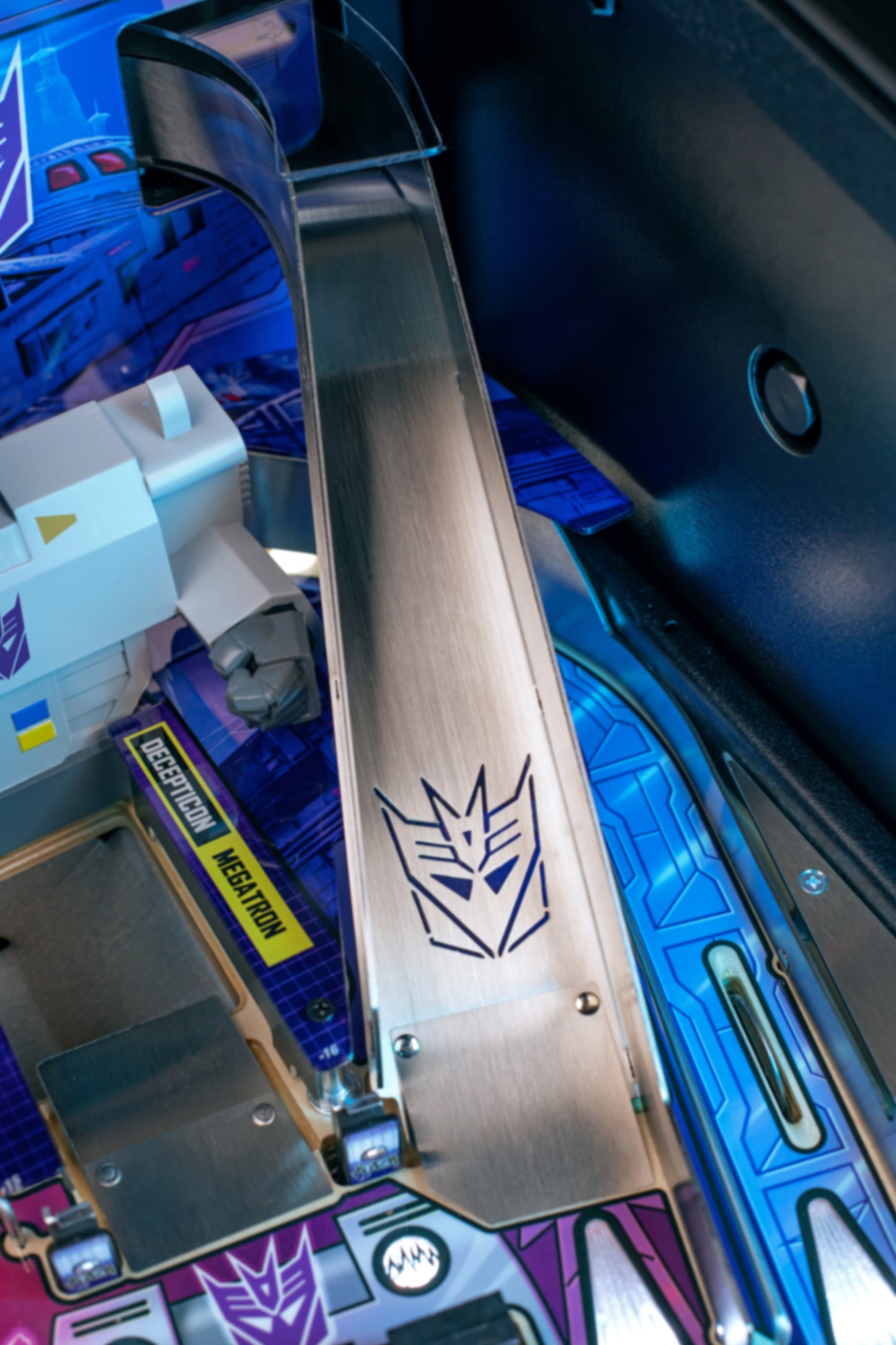 TRANSFORMERS: More Than Meets the Eye Pro