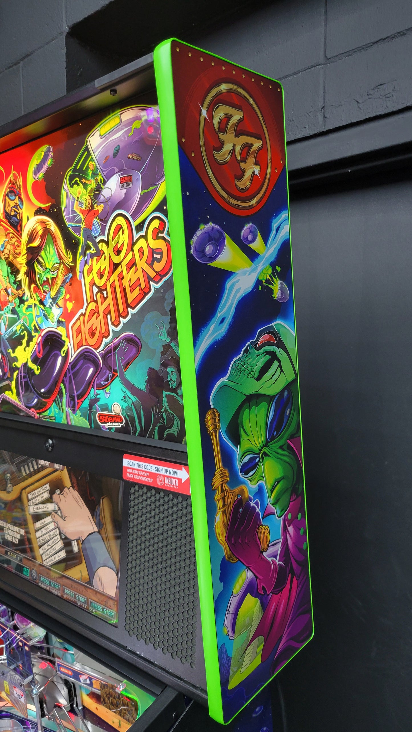 Stern Foo Fighters Pro Pinball
