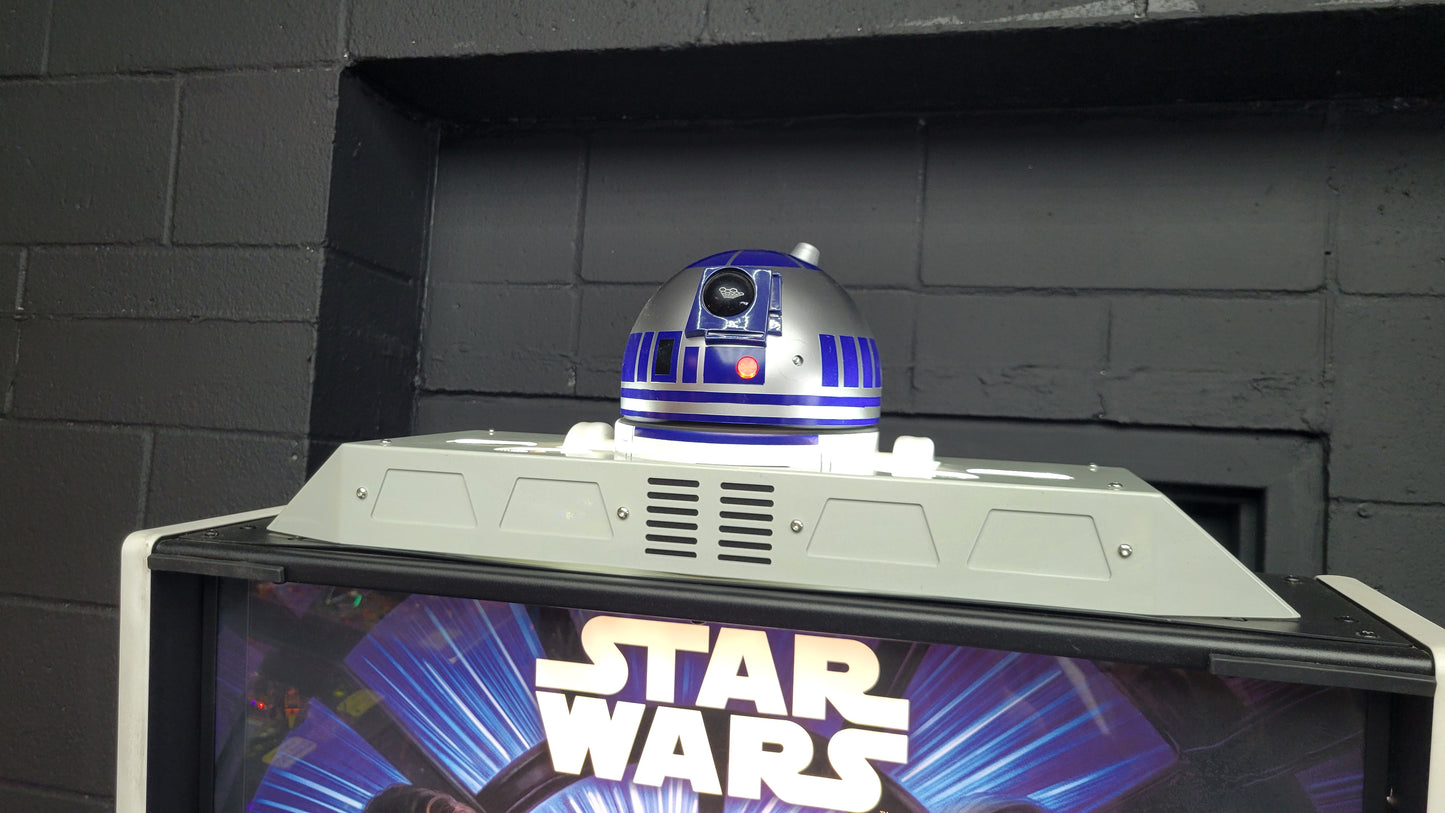 Star Wars LE Pinball with Official R2D2 Stern Topper