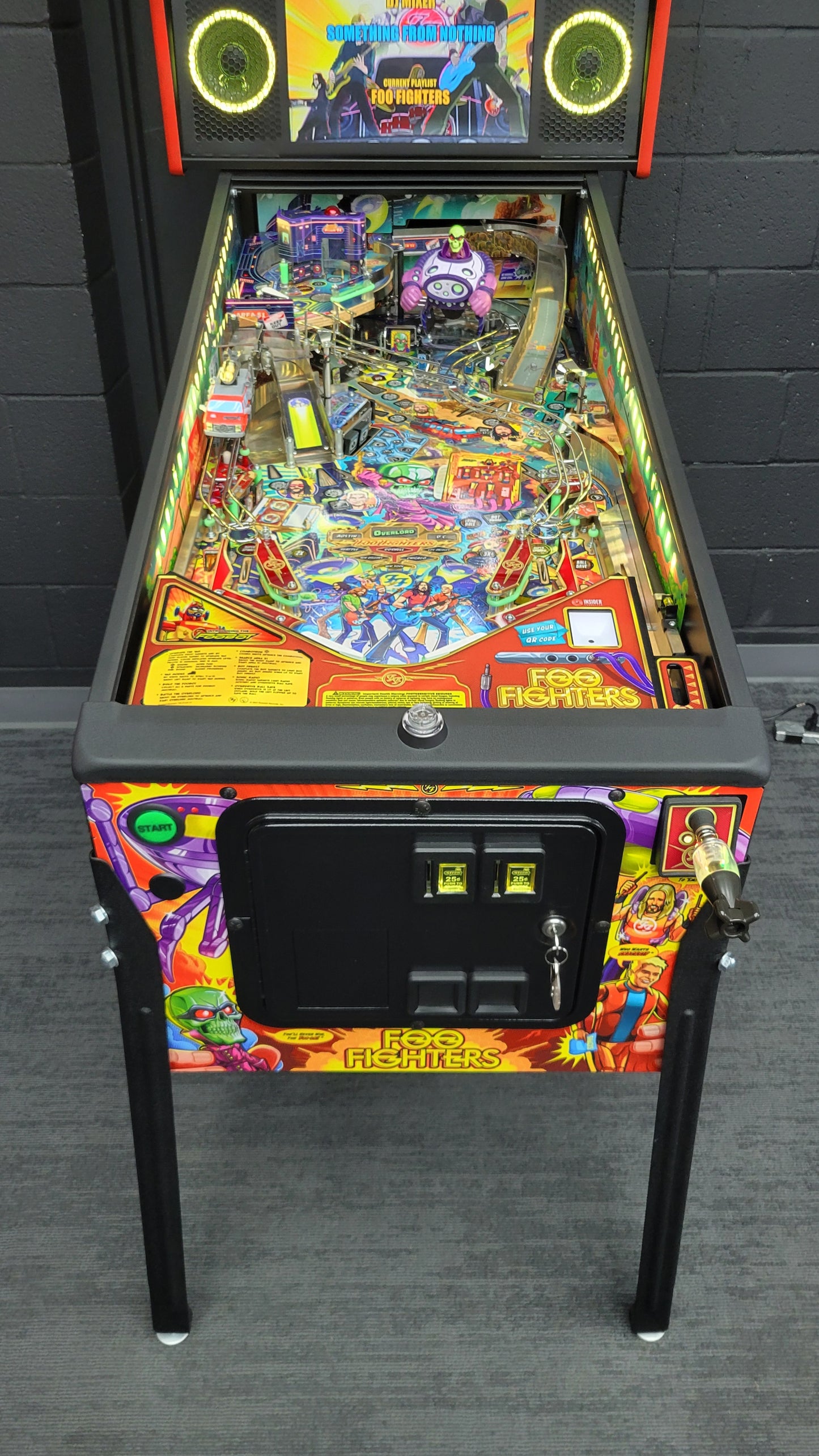 Stern Foo Fighters Premium with Topper Loaded!