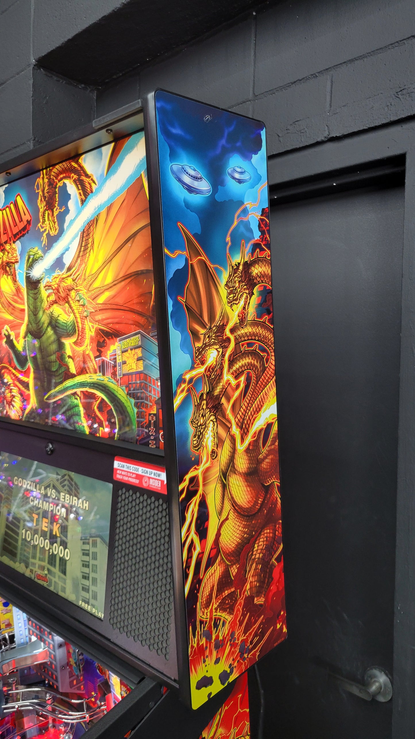Stern Godzilla Premium Pinball HUO