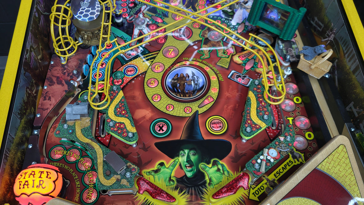 Wizard Of Oz Yellow Brick Road Edition HUO by Jersey Jack Pinball