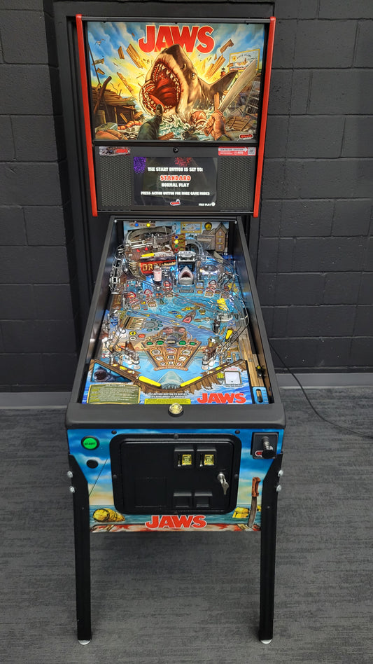 Stern Jaws Premium Pinball HUO