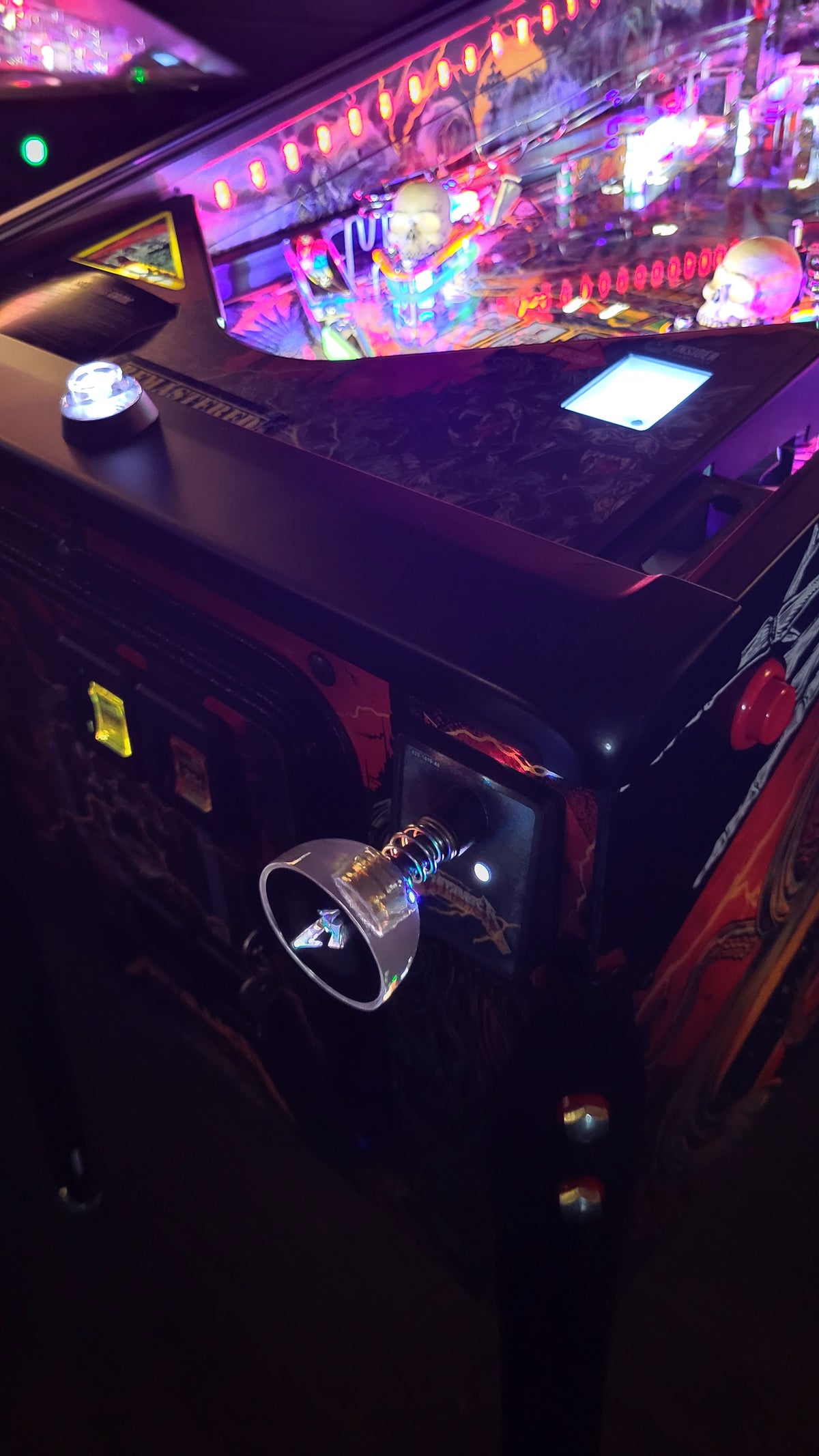 Stern Metallica Remastered LE Pinball HUO