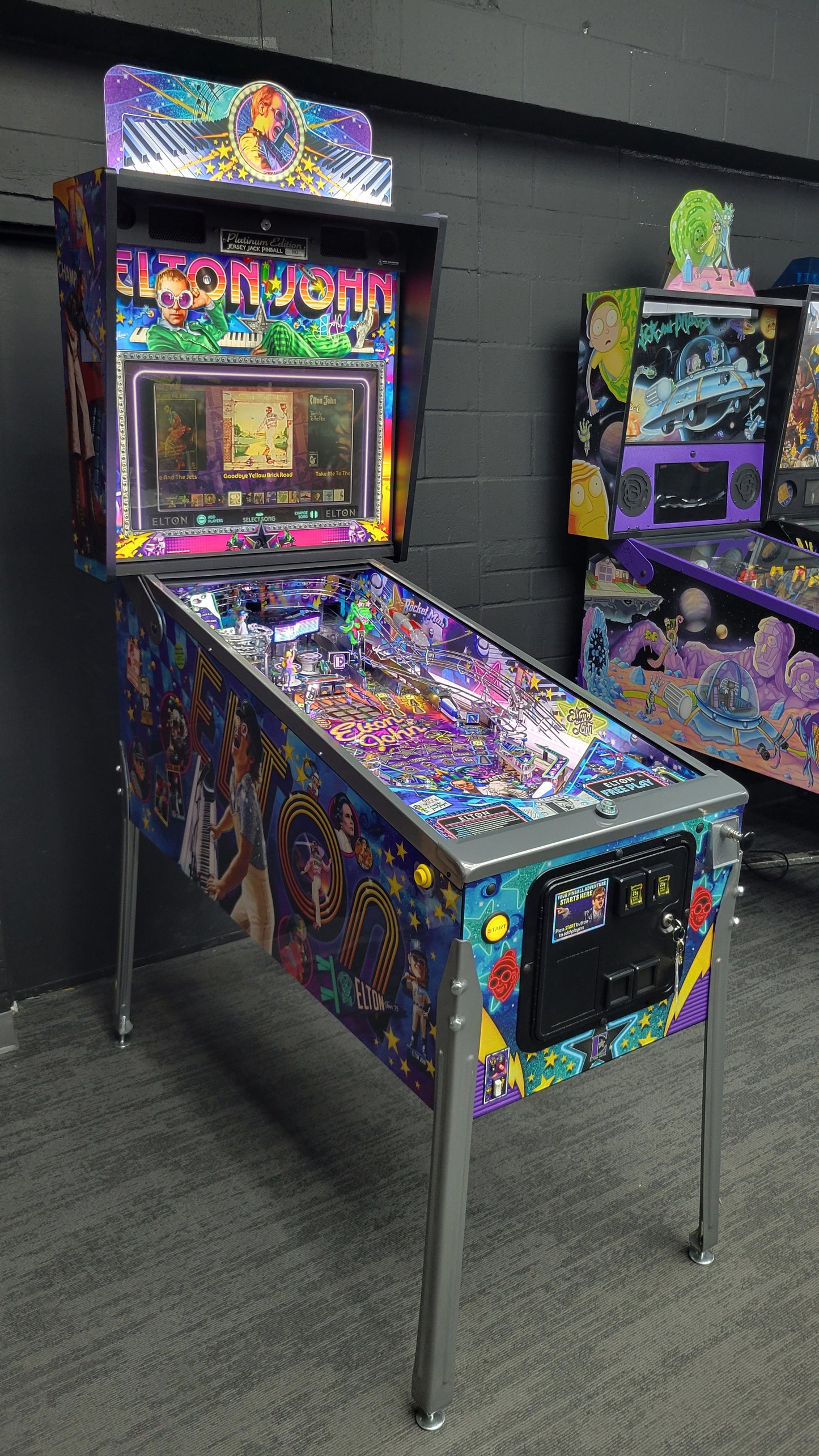 JJP Elton John Platinum Pinball HU0