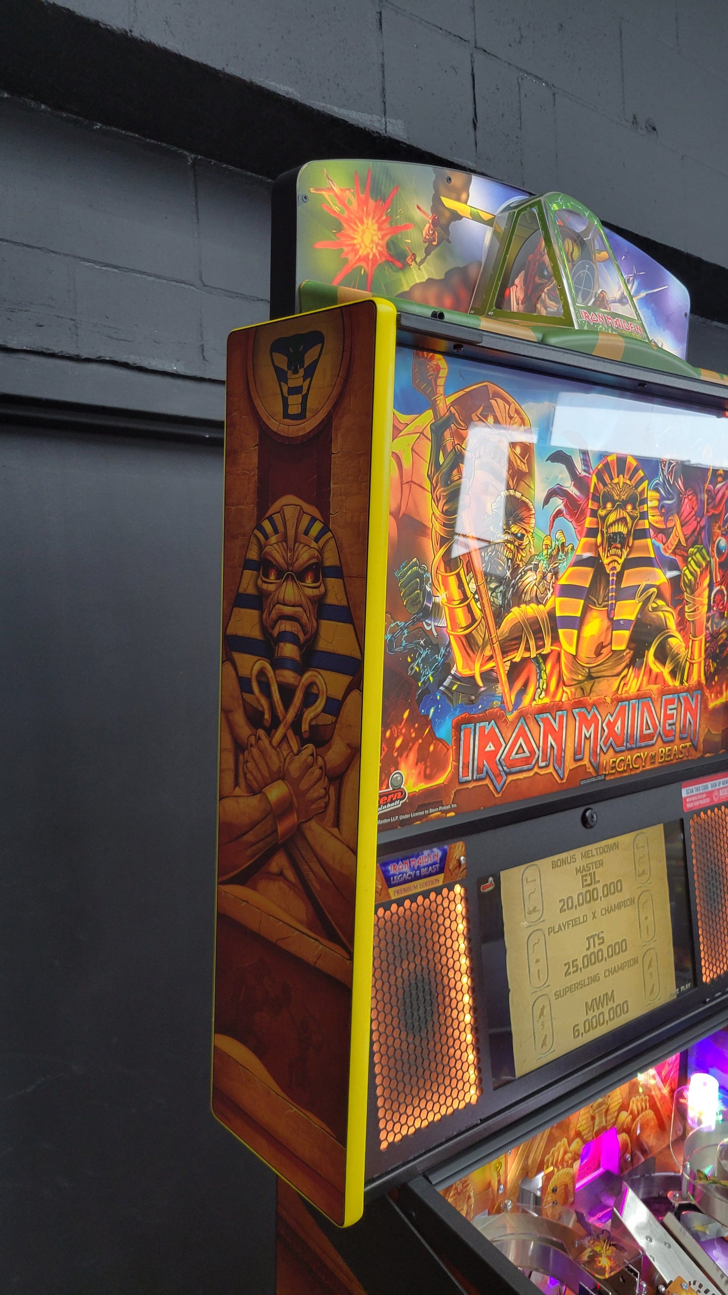 Stern Iron Maiden Premium Pinball HUO