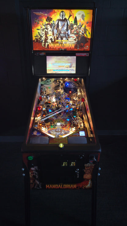 Stern Mandalorian Premium Pinball HUO