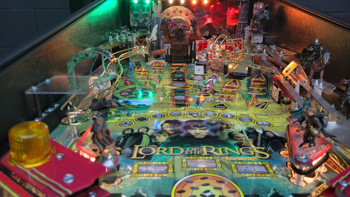 Stern Lord Of The Rings Pinball HUO