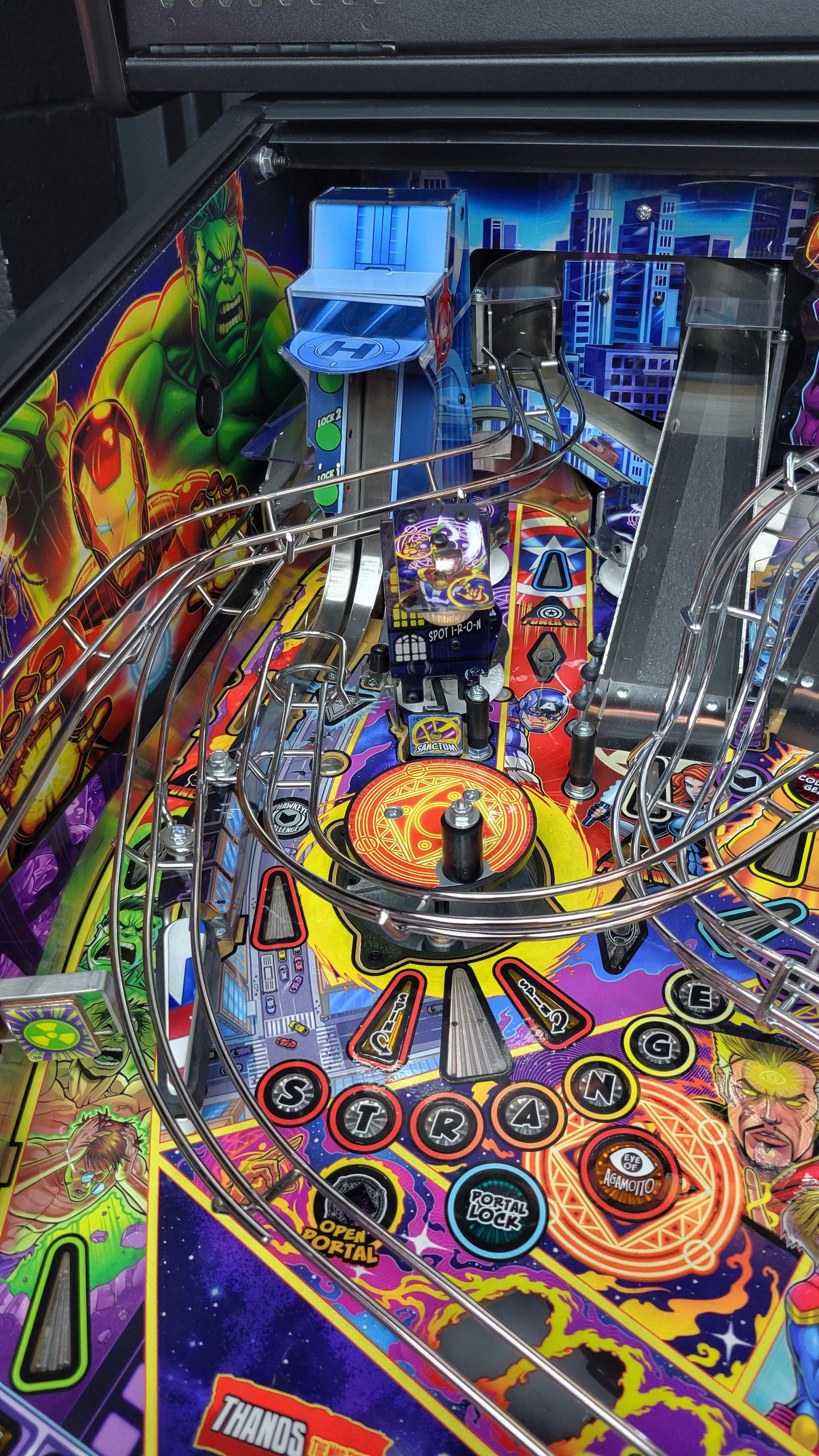 Stern The Avengers Infinity Quest Premium Pinball