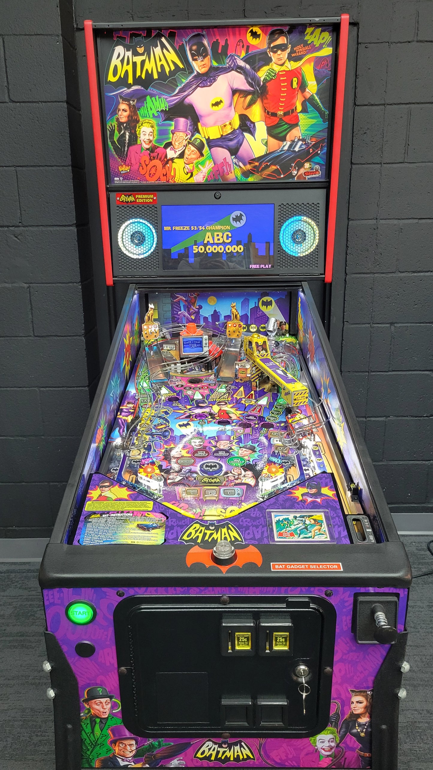Stern Batman 66 Pinball