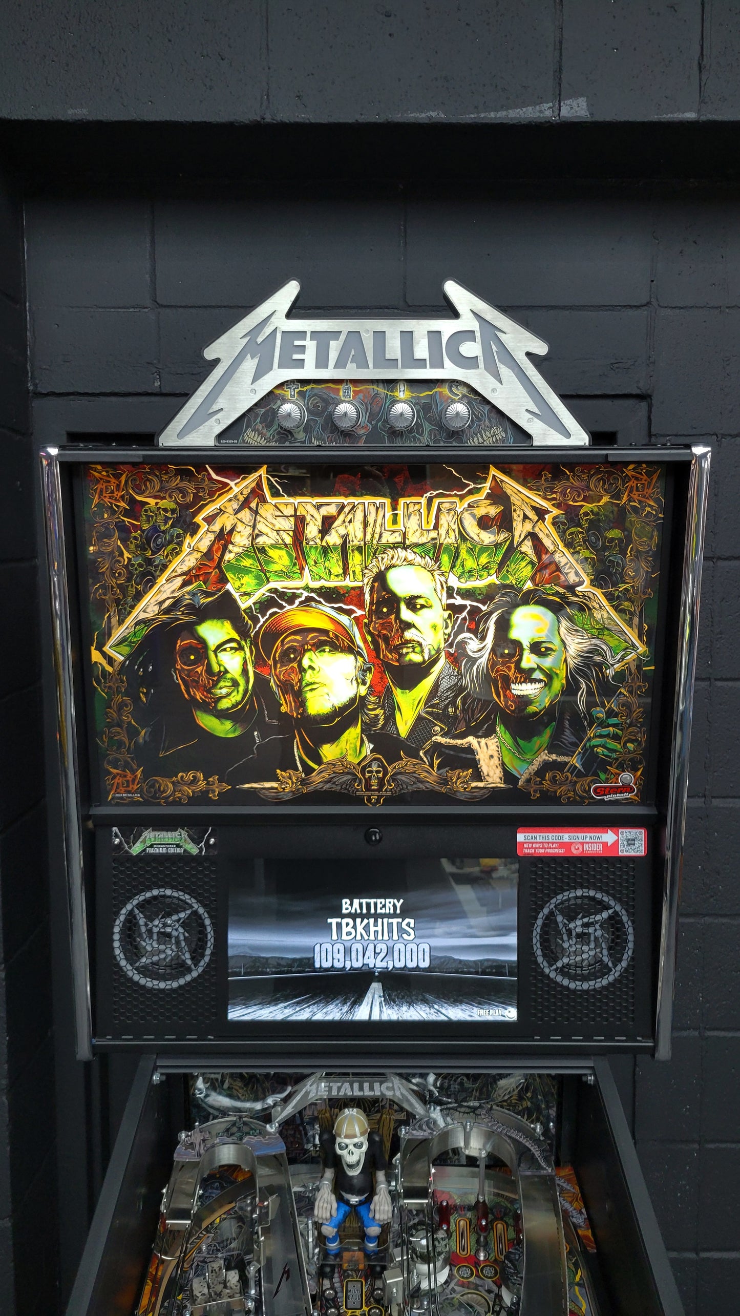 Stern Metallica Remastered Premium Pinball
