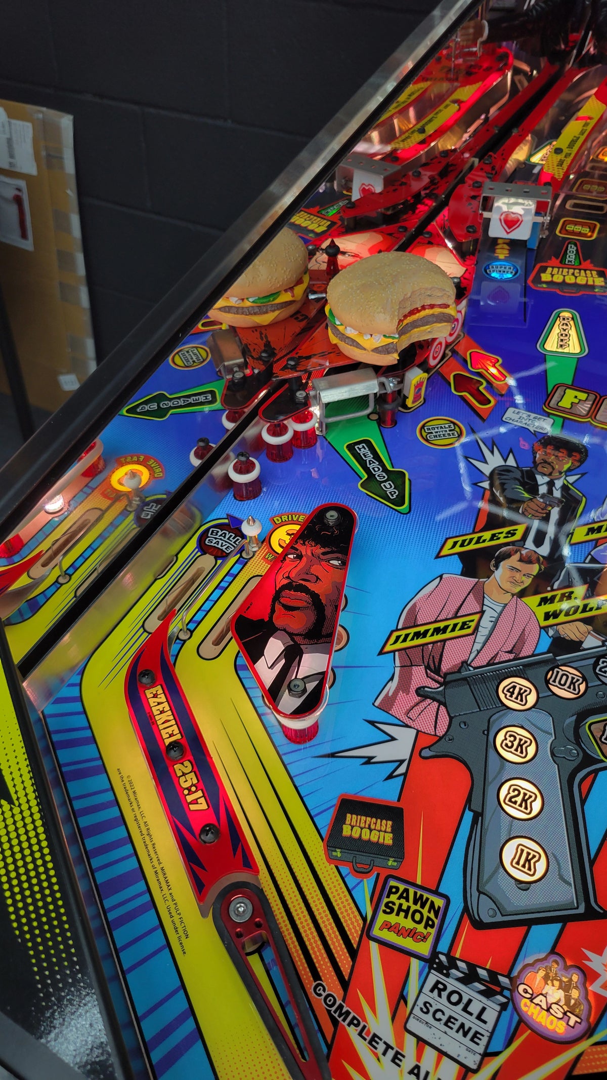 Pulp Fiction Bad Mother Flipper LE Pinball HUO