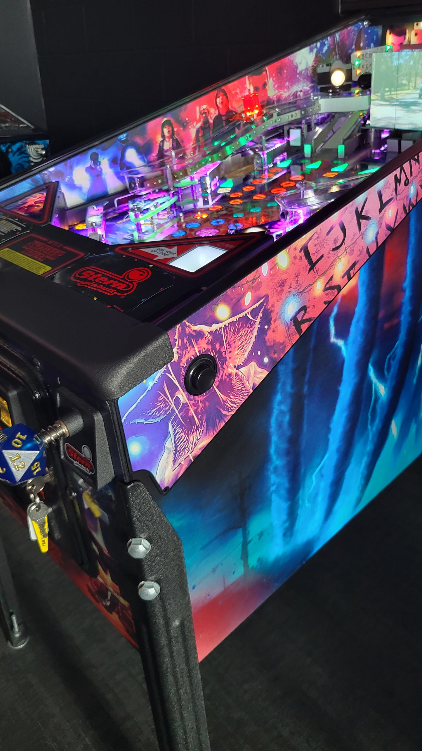 Stern Stranger Things Premium Loaded