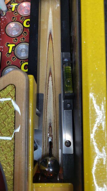 Wizard Of Oz Yellow Brick Road Edition HUO by Jersey Jack Pinball