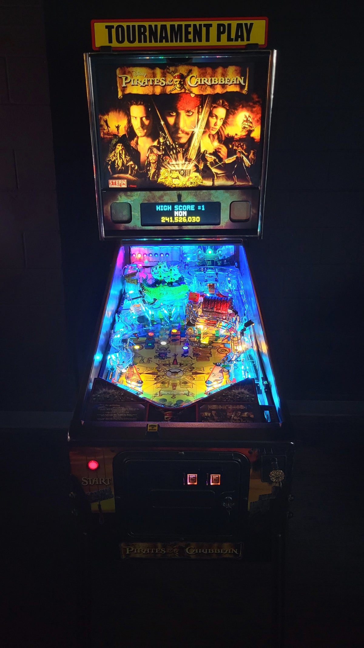 Stern Pirates Of Caribbean Pinball HUO
