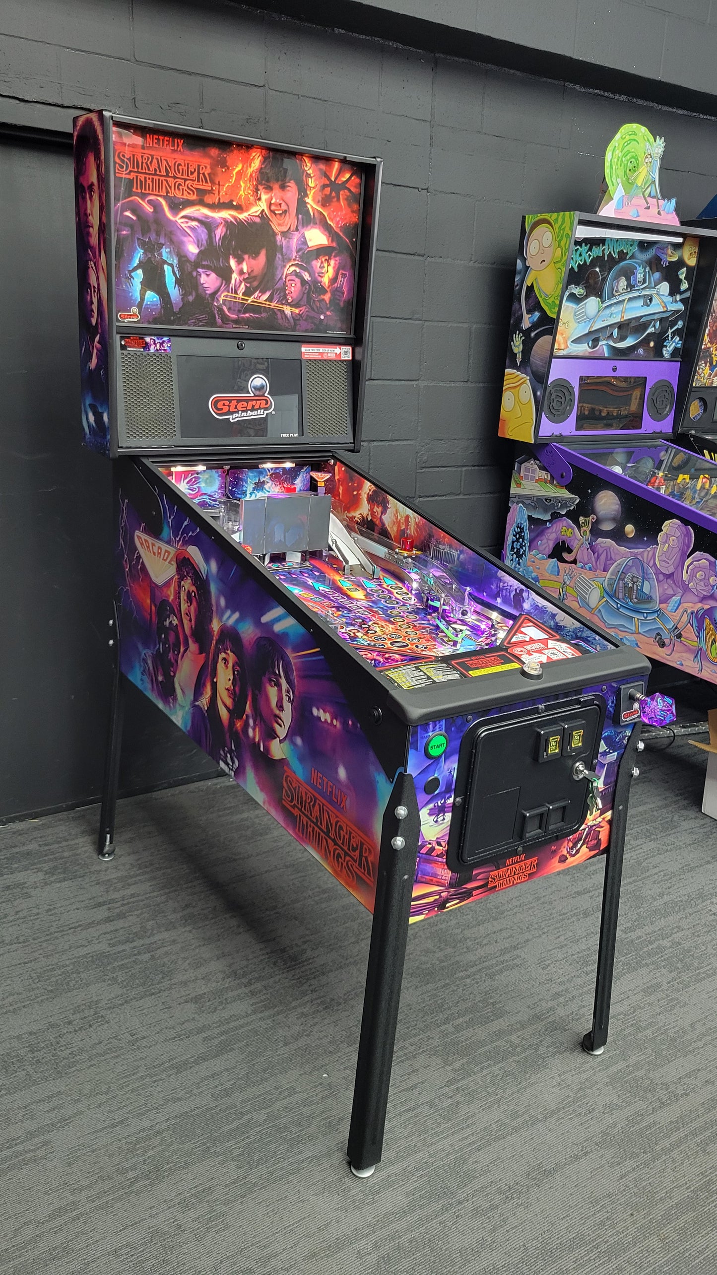 Stranger Things Premium Pinball