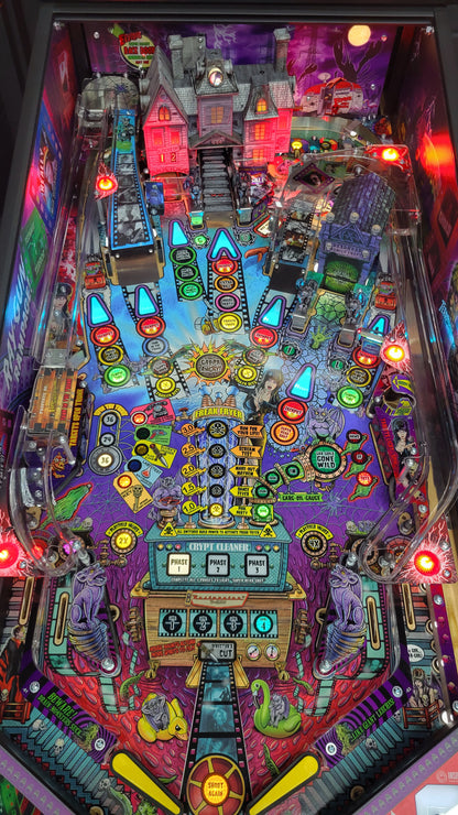 Stern Elvira’s House Of Horrors Premium Pinball HUO