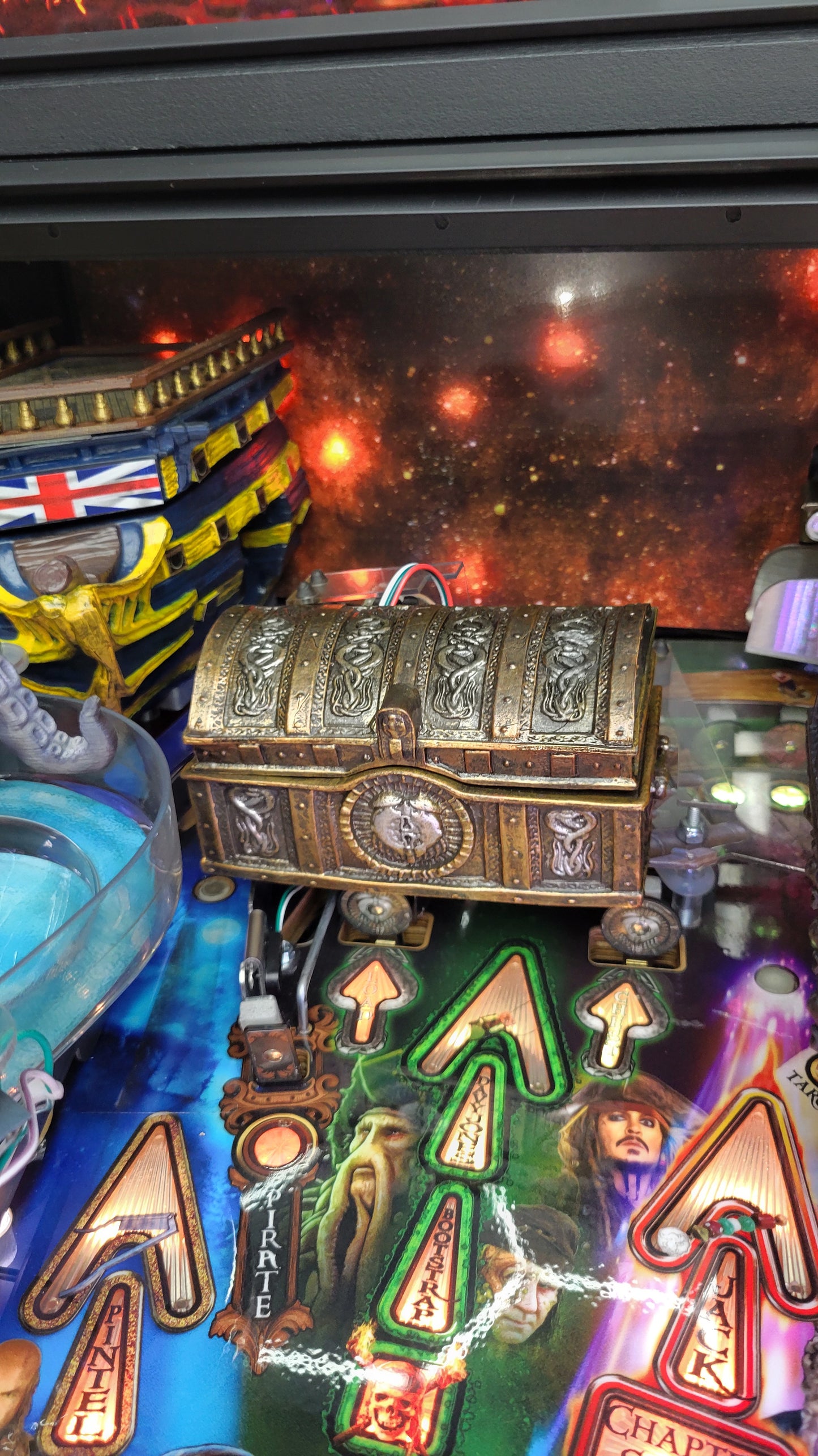 Pirates Of The Caribbean by Jersey Jack Pinball HUO