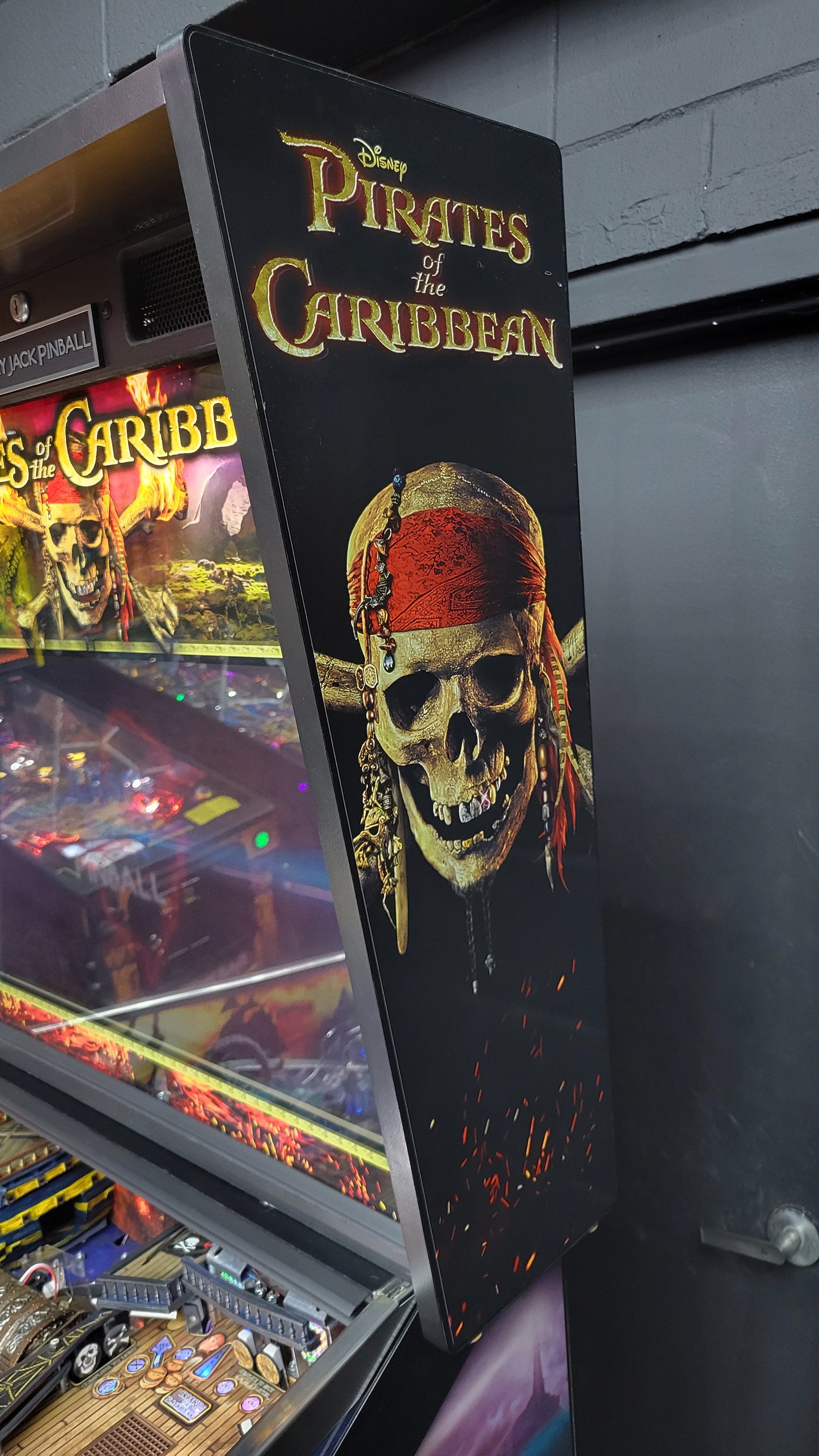 Pirates Of The Caribbean by Jersey Jack Pinball HUO