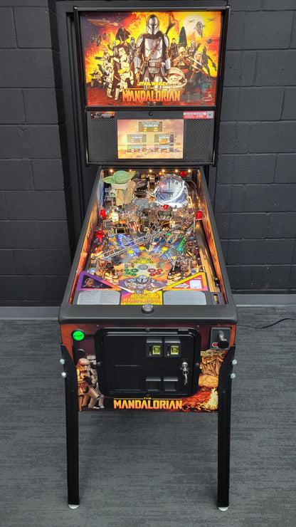 Stern Mandalorian Premium Pinball HUO