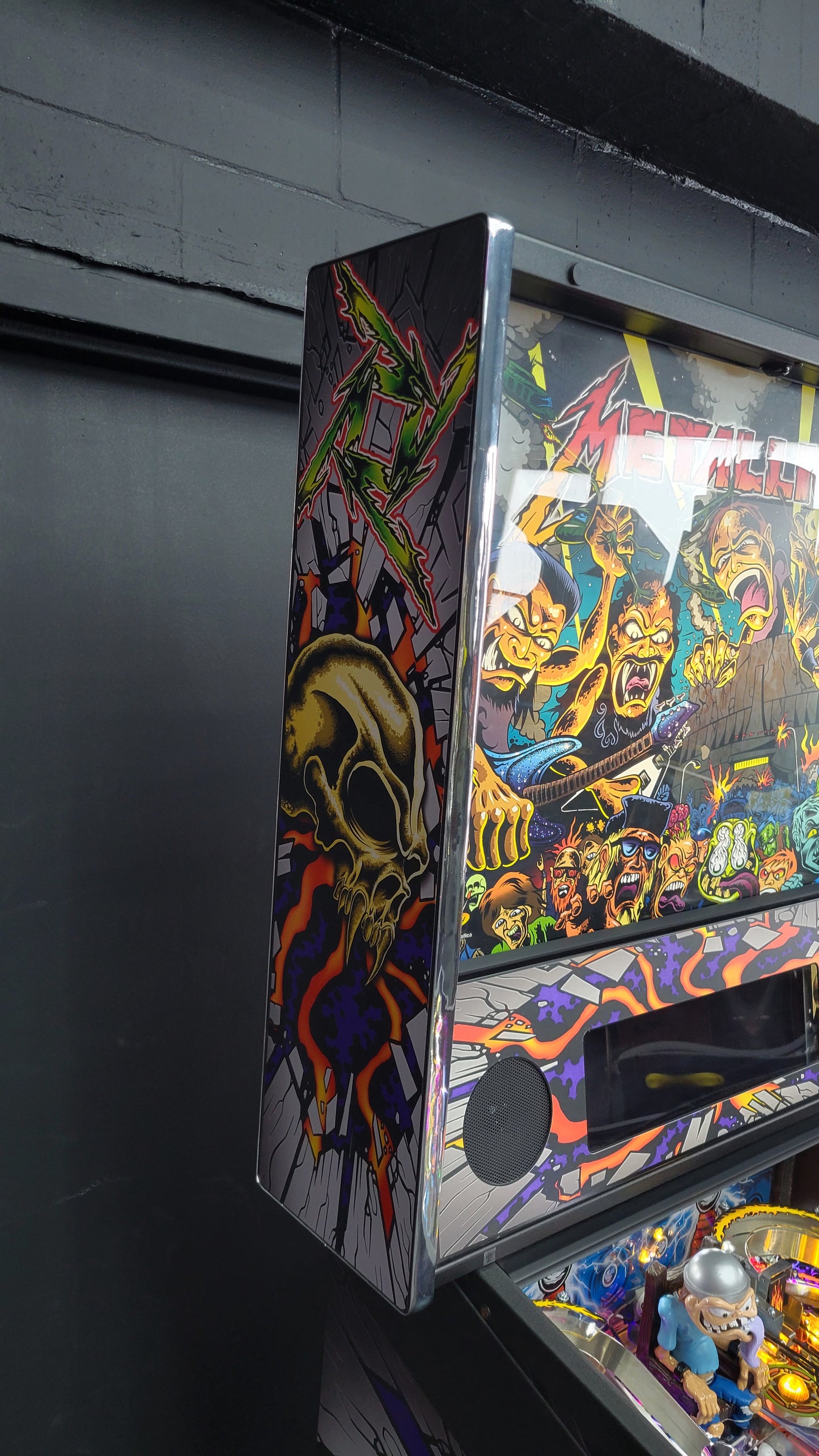 Stern Metallica Premium Vault Pinball