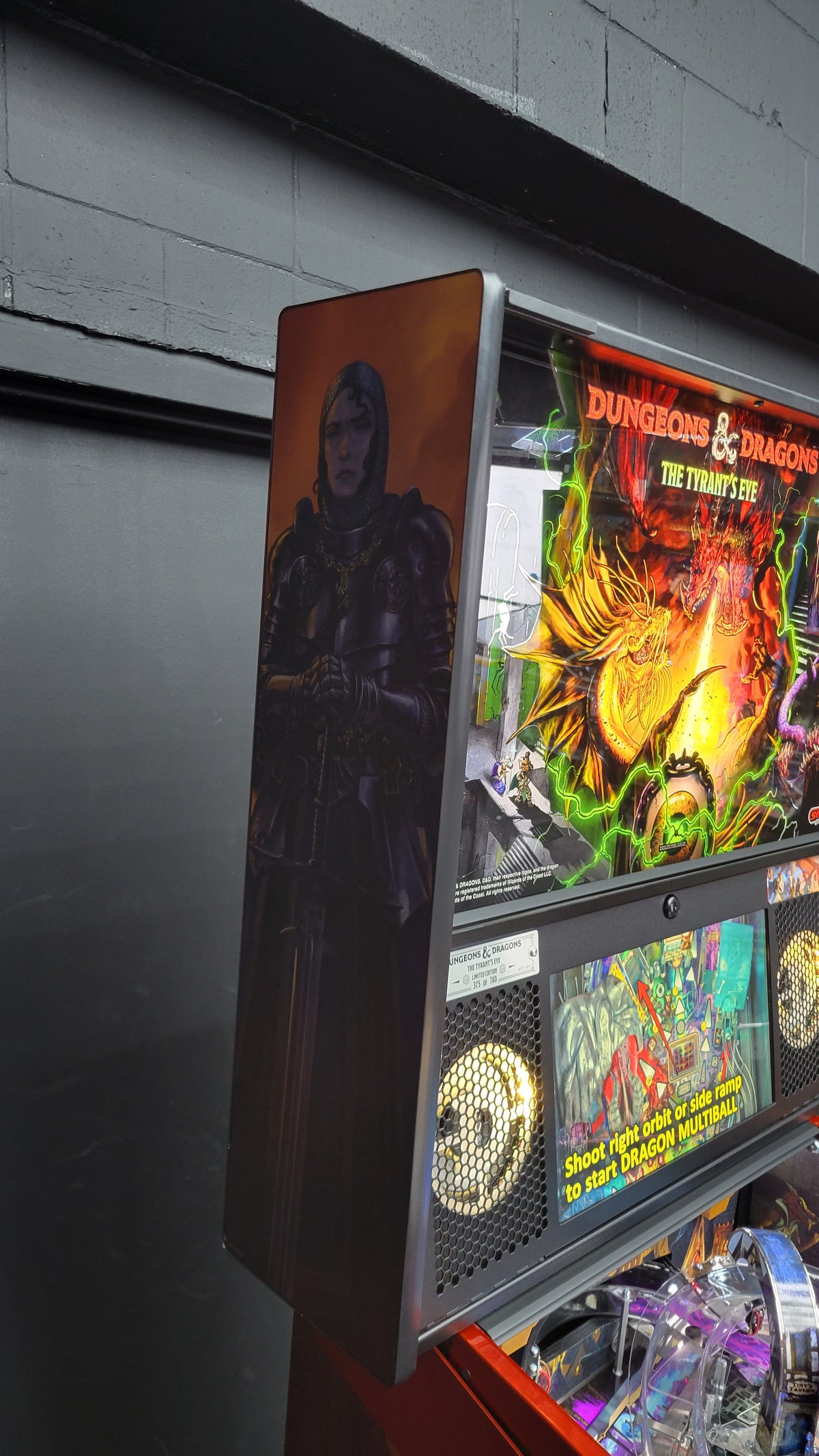 Stern Dungeon & Dragons The Tyrants Eve LE Pinball HUO
