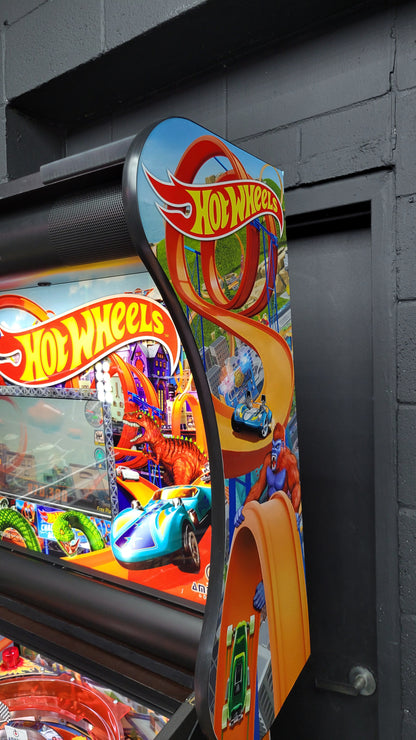 Hot Wheels Deluxe Pinball by American Pinball