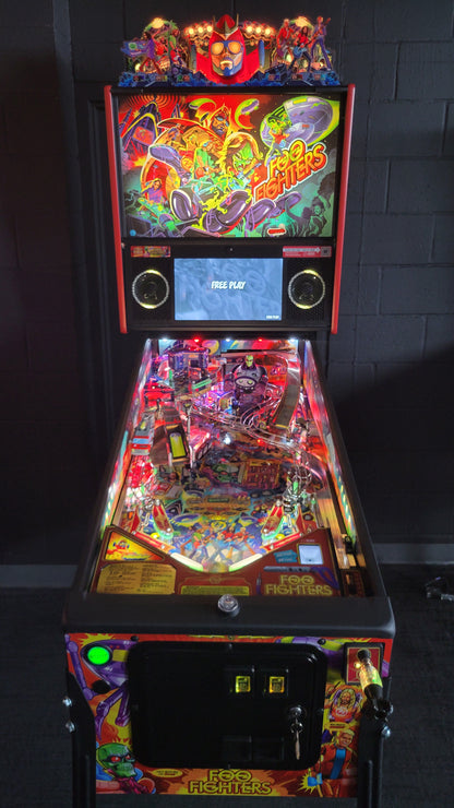 Stern Foo Fighters Premium with Topper Loaded!