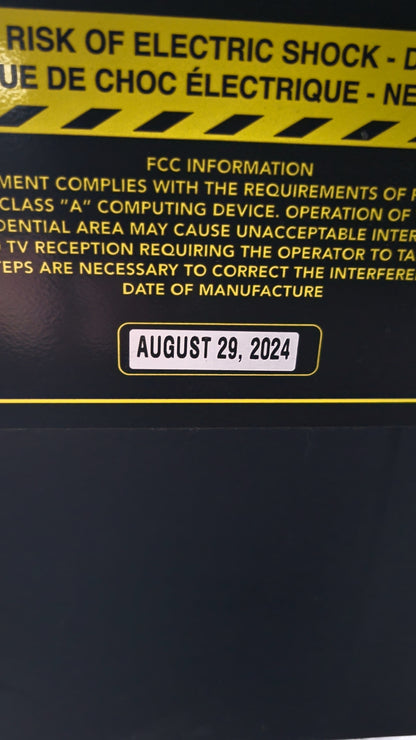 Stern Mandalorian Pro Pinball with Topper