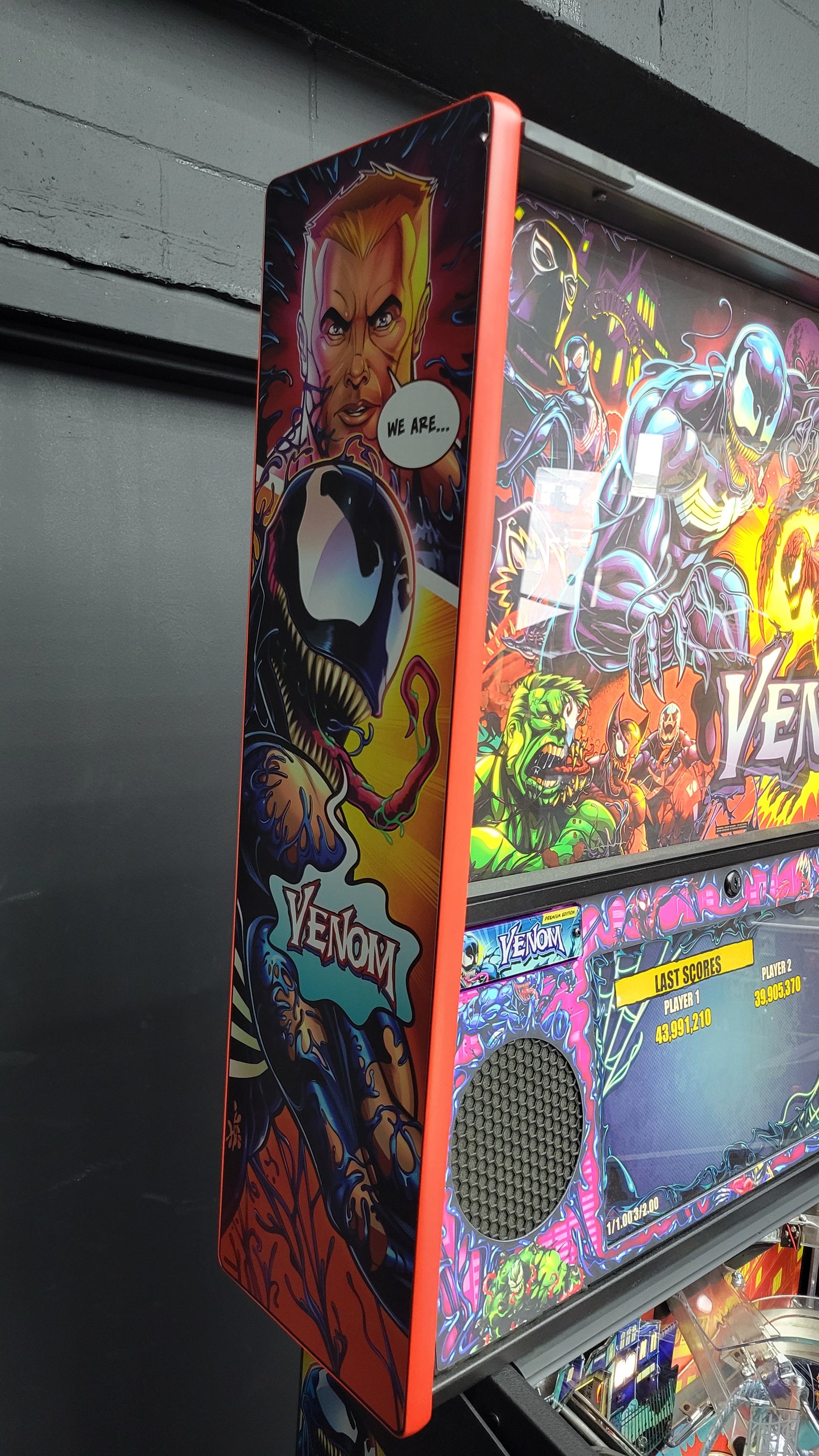 Venom Premium Pinball Machine